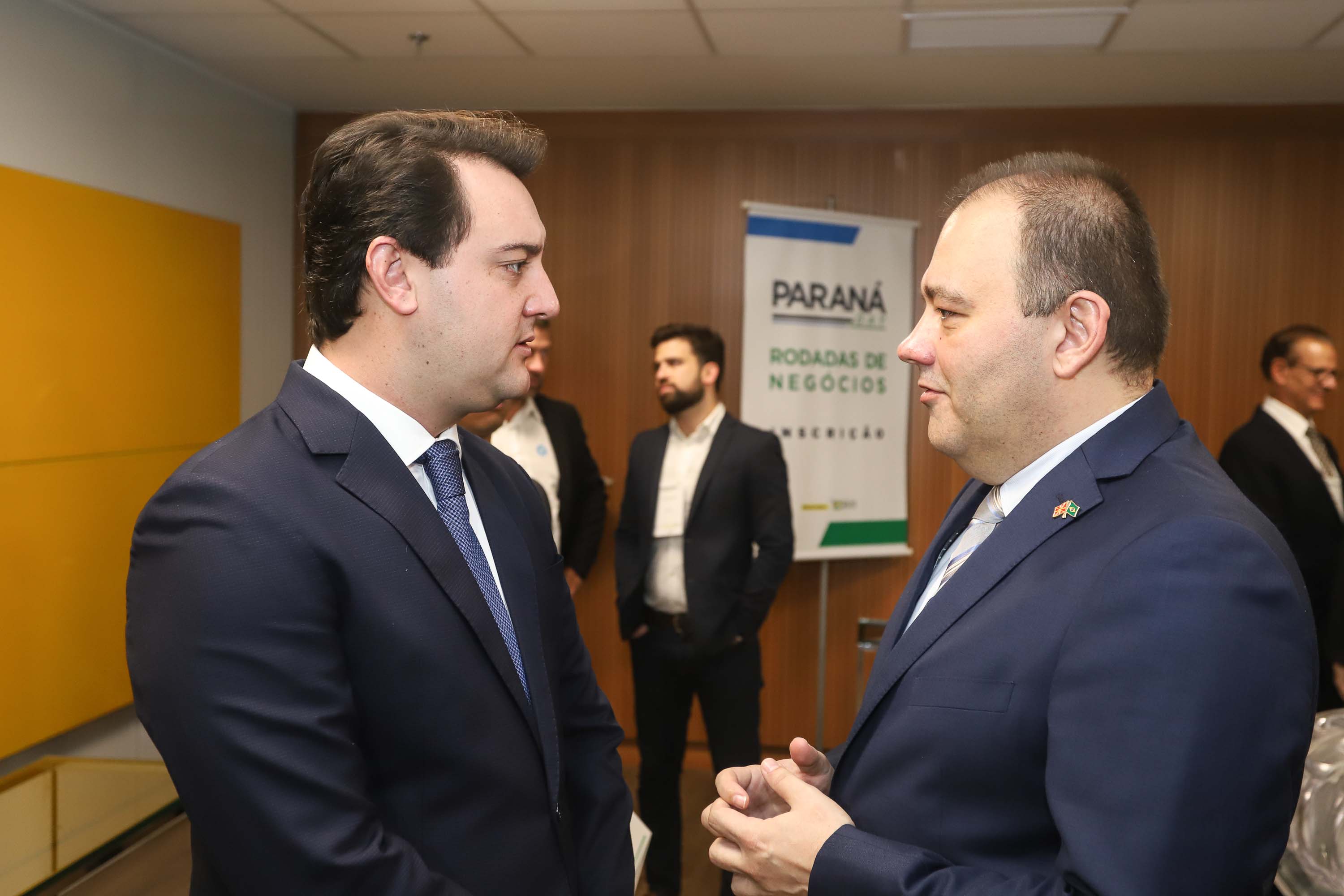Programa de concessões na área da infraestrutura, projetos de parcerias público-privadas e um ambiente propício para negócios tornam o Paraná o Estado atrativo para investidores. A avaliação é do governador Carlos Massa Ratinho Junior, que abriu nesta terça-feira (21) a segunda edição do Paraná Day.Foto: Rodrigo Felix Leal/ANPr