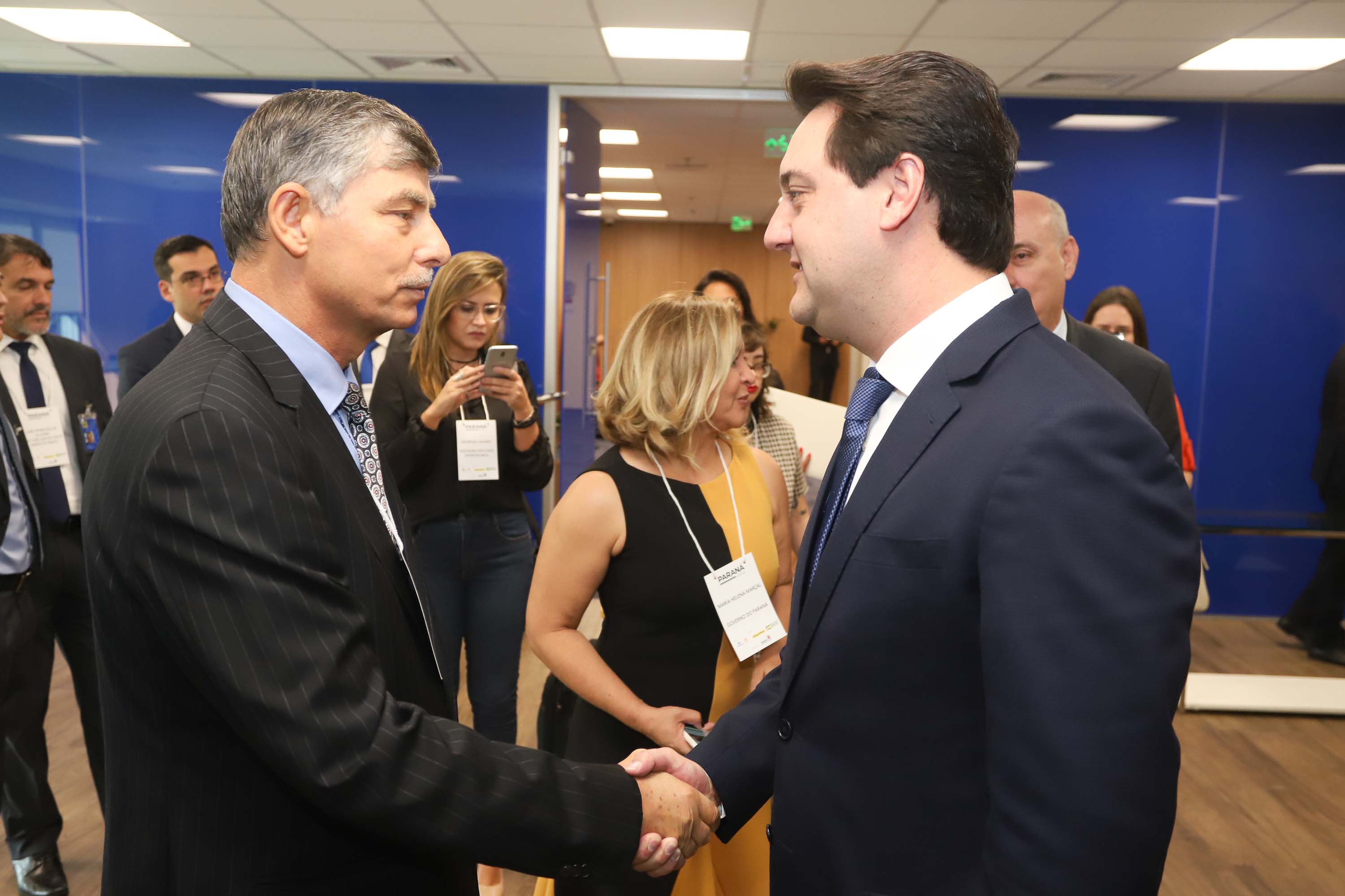 Programa de concessões na área da infraestrutura, projetos de parcerias público-privadas e um ambiente propício para negócios tornam o Paraná o Estado atrativo para investidores. A avaliação é do governador Carlos Massa Ratinho Junior, que abriu nesta terça-feira (21) a segunda edição do Paraná Day.Foto: Rodrigo Felix Leal/ANPr