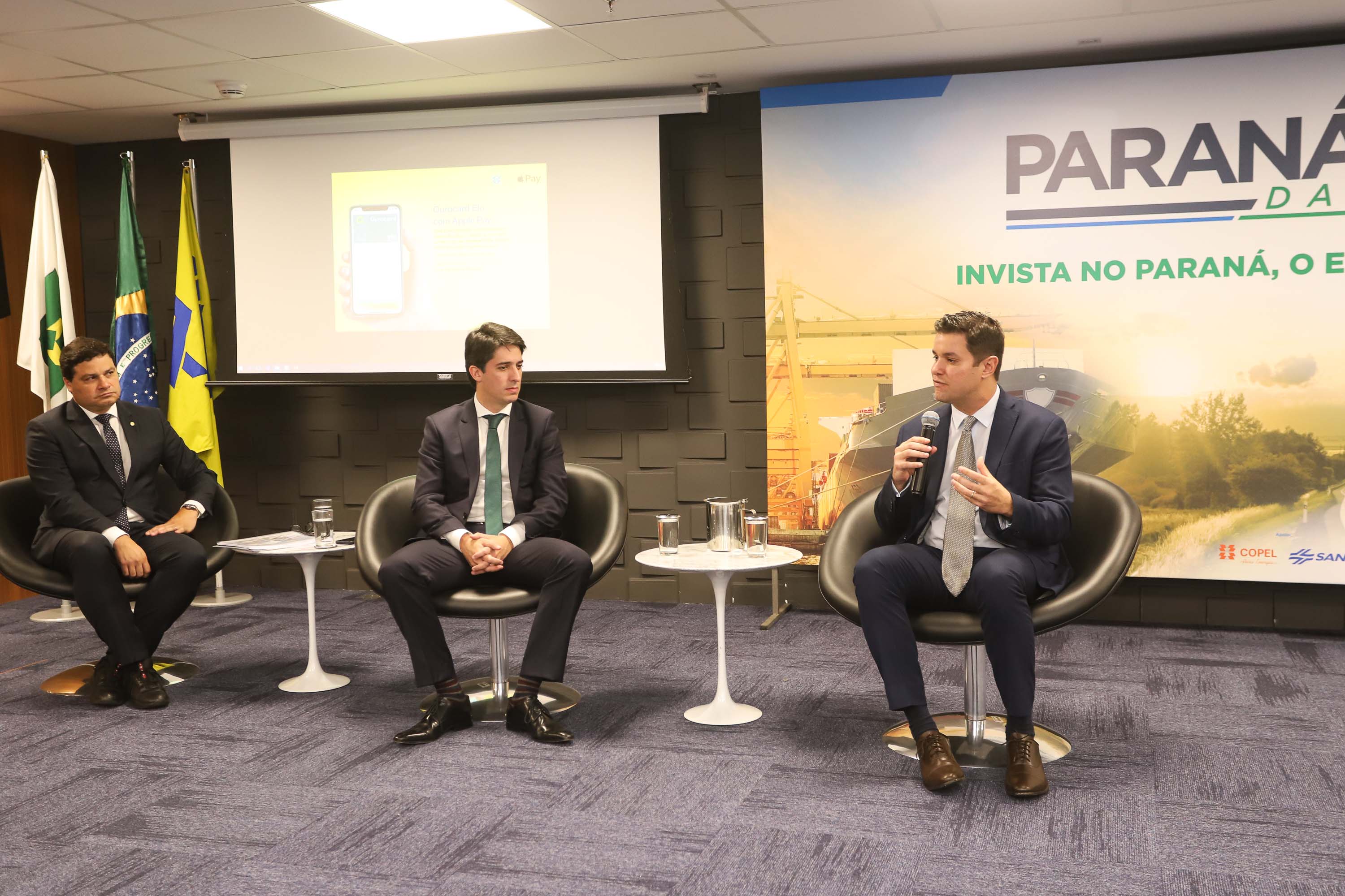 Programa de concessões na área da infraestrutura, projetos de parcerias público-privadas e um ambiente propício para negócios tornam o Paraná o Estado atrativo para investidores. A avaliação é do governador Carlos Massa Ratinho Junior, que abriu nesta terça-feira (21) a segunda edição do Paraná Day.Foto: Rodrigo Felix Leal/ANPr