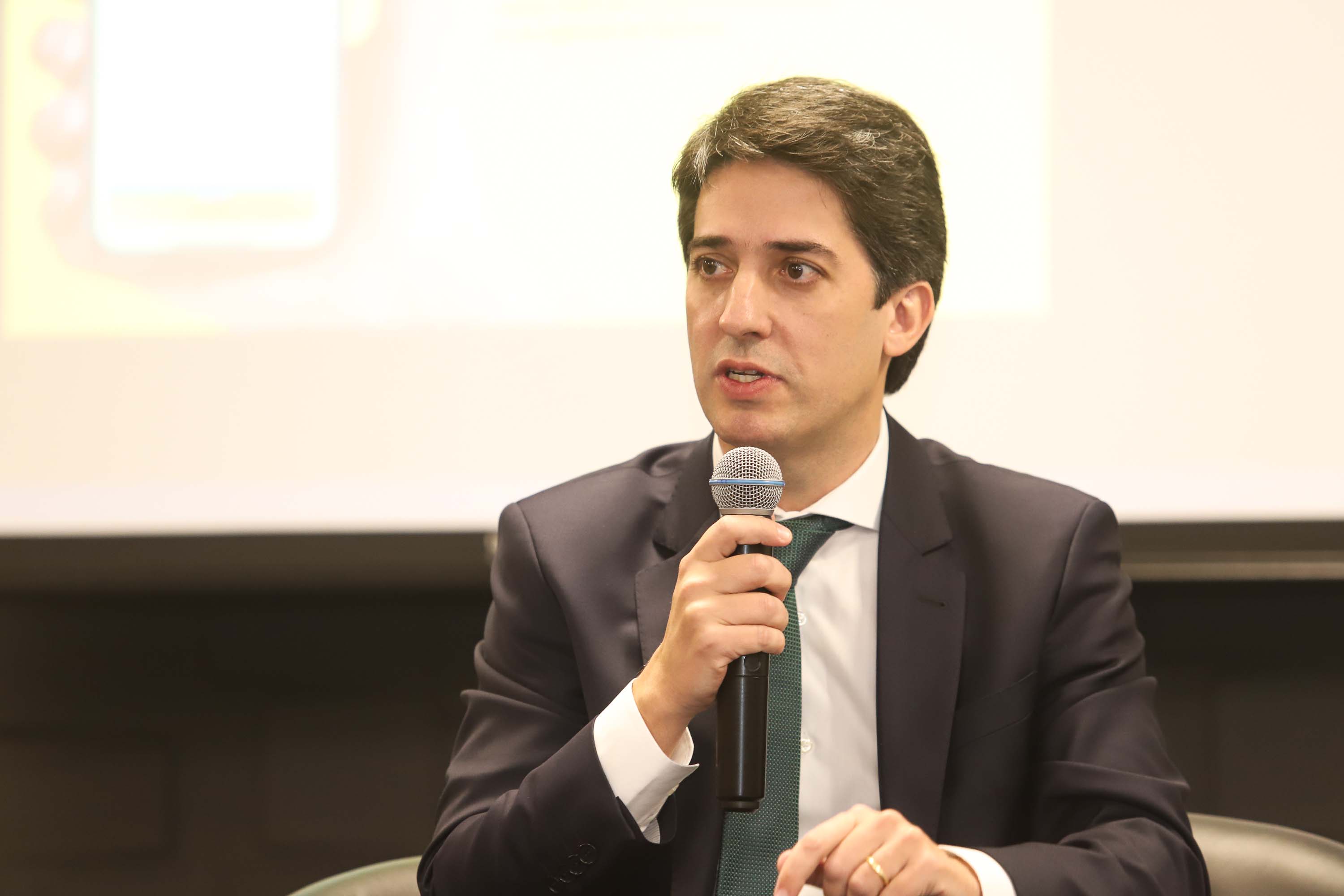 Programa de concessões na área da infraestrutura, projetos de parcerias público-privadas e um ambiente propício para negócios tornam o Paraná o Estado atrativo para investidores. A avaliação é do governador Carlos Massa Ratinho Junior, que abriu nesta terça-feira (21) a segunda edição do Paraná Day.Foto: Rodrigo Felix Leal/ANPr