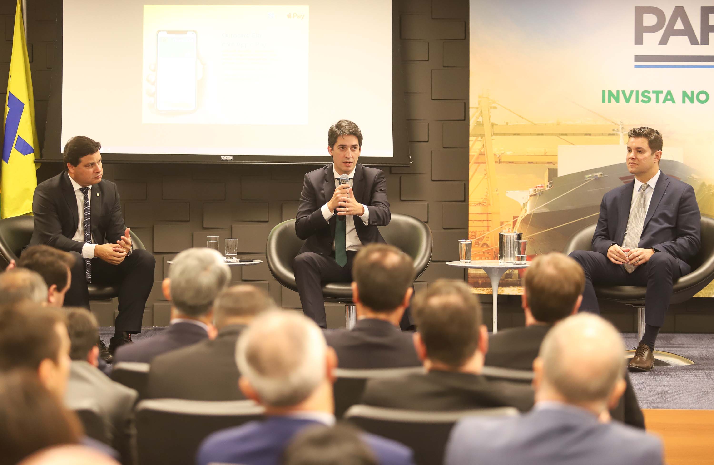 Programa de concessões na área da infraestrutura, projetos de parcerias público-privadas e um ambiente propício para negócios tornam o Paraná o Estado atrativo para investidores. A avaliação é do governador Carlos Massa Ratinho Junior, que abriu nesta terça-feira (21) a segunda edição do Paraná Day.Foto: Rodrigo Felix Leal/ANPr
