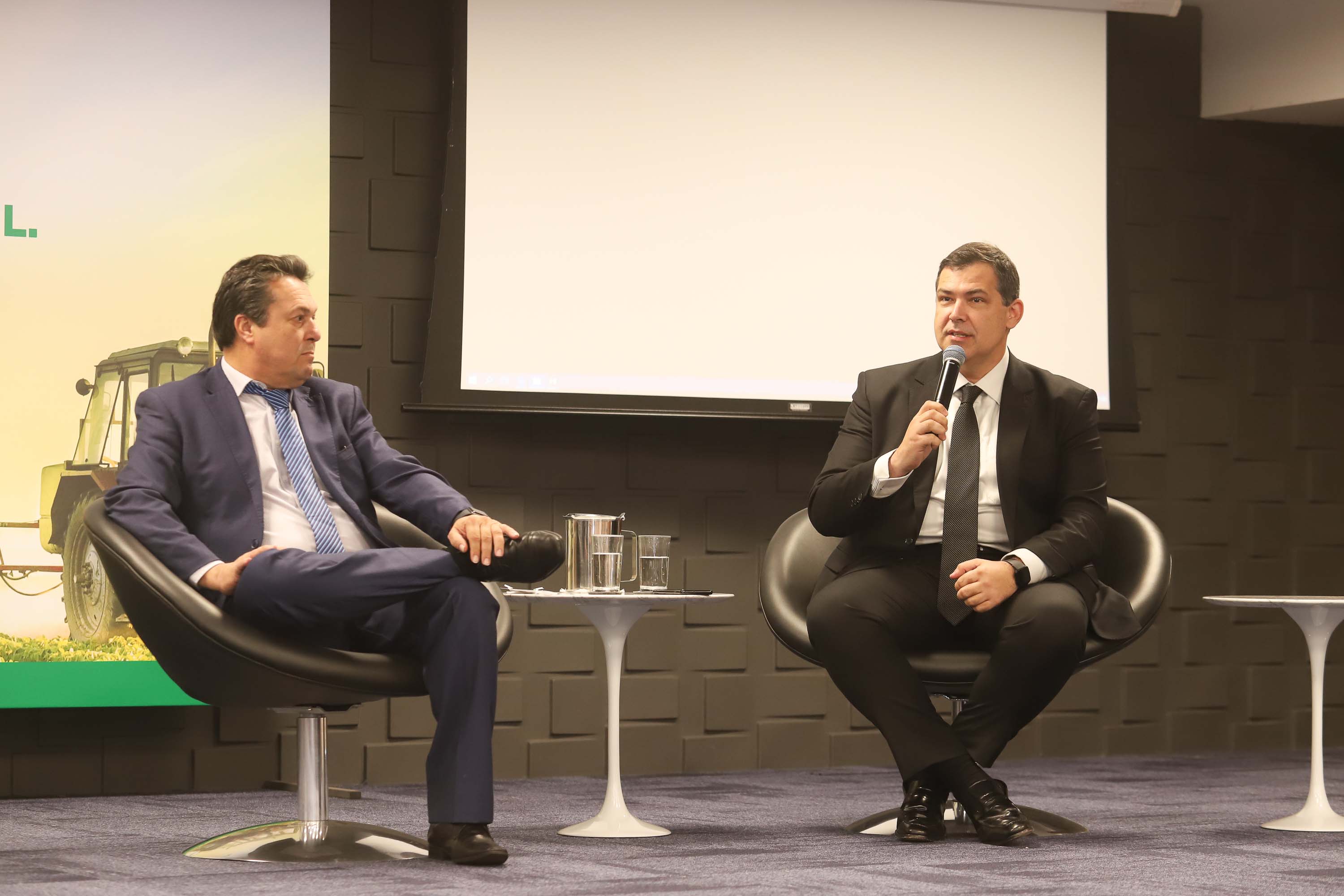 Programa de concessões na área da infraestrutura, projetos de parcerias público-privadas e um ambiente propício para negócios tornam o Paraná o Estado atrativo para investidores. A avaliação é do governador Carlos Massa Ratinho Junior, que abriu nesta terça-feira (21) a segunda edição do Paraná Day.Foto: Rodrigo Felix Leal/ANPr