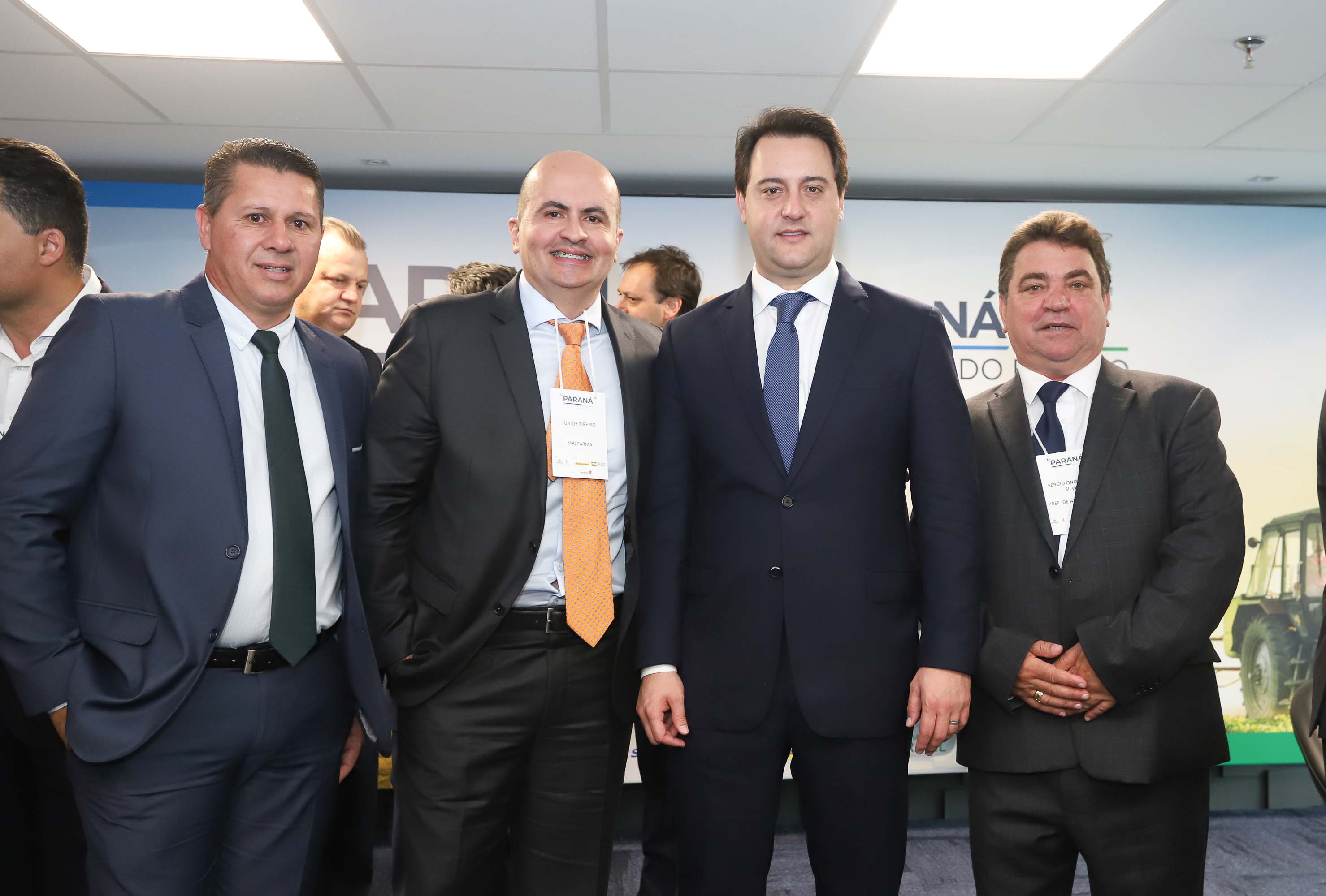 Programa de concessões na área da infraestrutura, projetos de parcerias público-privadas e um ambiente propício para negócios tornam o Paraná o Estado atrativo para investidores. A avaliação é do governador Carlos Massa Ratinho Junior, que abriu nesta terça-feira (21) a segunda edição do Paraná Day.Foto: Rodrigo Felix Leal/ANPr