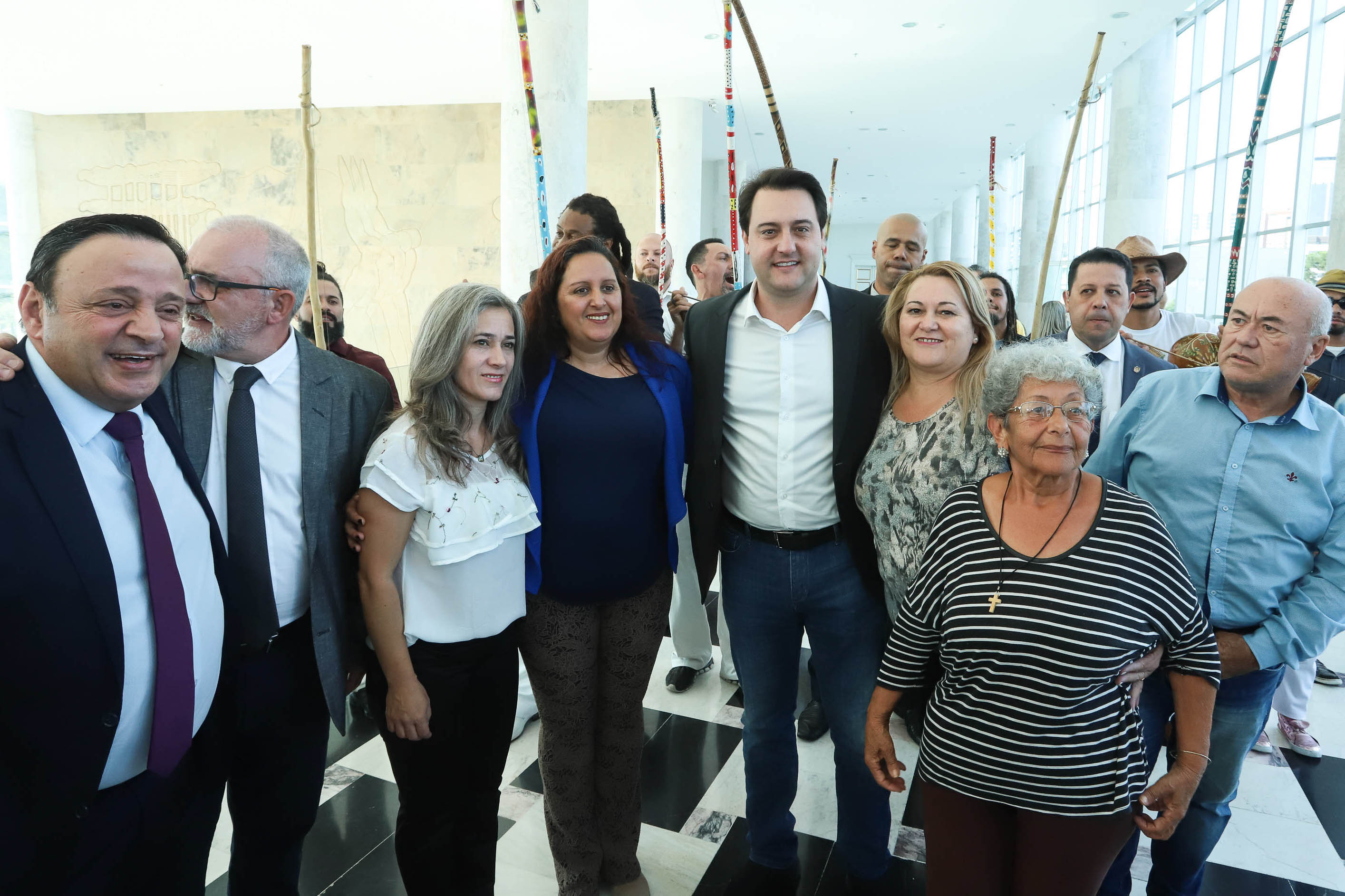 O governador Carlos Massa Ratinho Junior disse nesta quarta-feira (22), no lançamento oficial da Superintendência Geral de Diálogo e Interação Social (Sudis), que o Governo do Paraná está aberto ao diálogo e vai trabalhar diariamente para atender as demandas de todos os setores da sociedade, principalmente dos mais necessitados, em respeito ao compromisso com a construção de um Estado moderno e protetivo.Foto: Rodrigo Felix Leal/ANPr