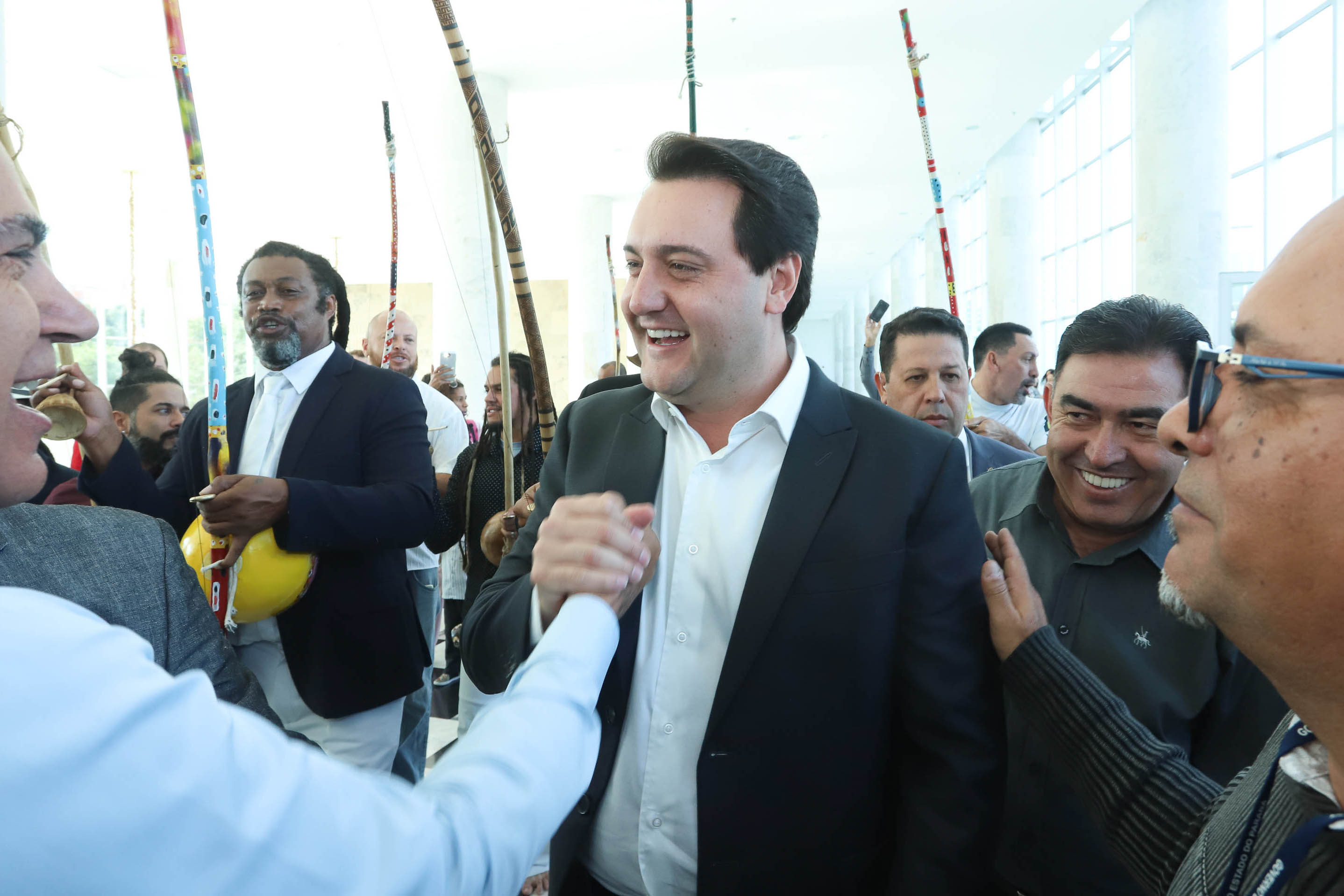 O governador Carlos Massa Ratinho Junior disse nesta quarta-feira (22), no lançamento oficial da Superintendência Geral de Diálogo e Interação Social (Sudis), que o Governo do Paraná está aberto ao diálogo e vai trabalhar diariamente para atender as demandas de todos os setores da sociedade, principalmente dos mais necessitados, em respeito ao compromisso com a construção de um Estado moderno e protetivo.Foto: Rodrigo Felix Leal/ANPr