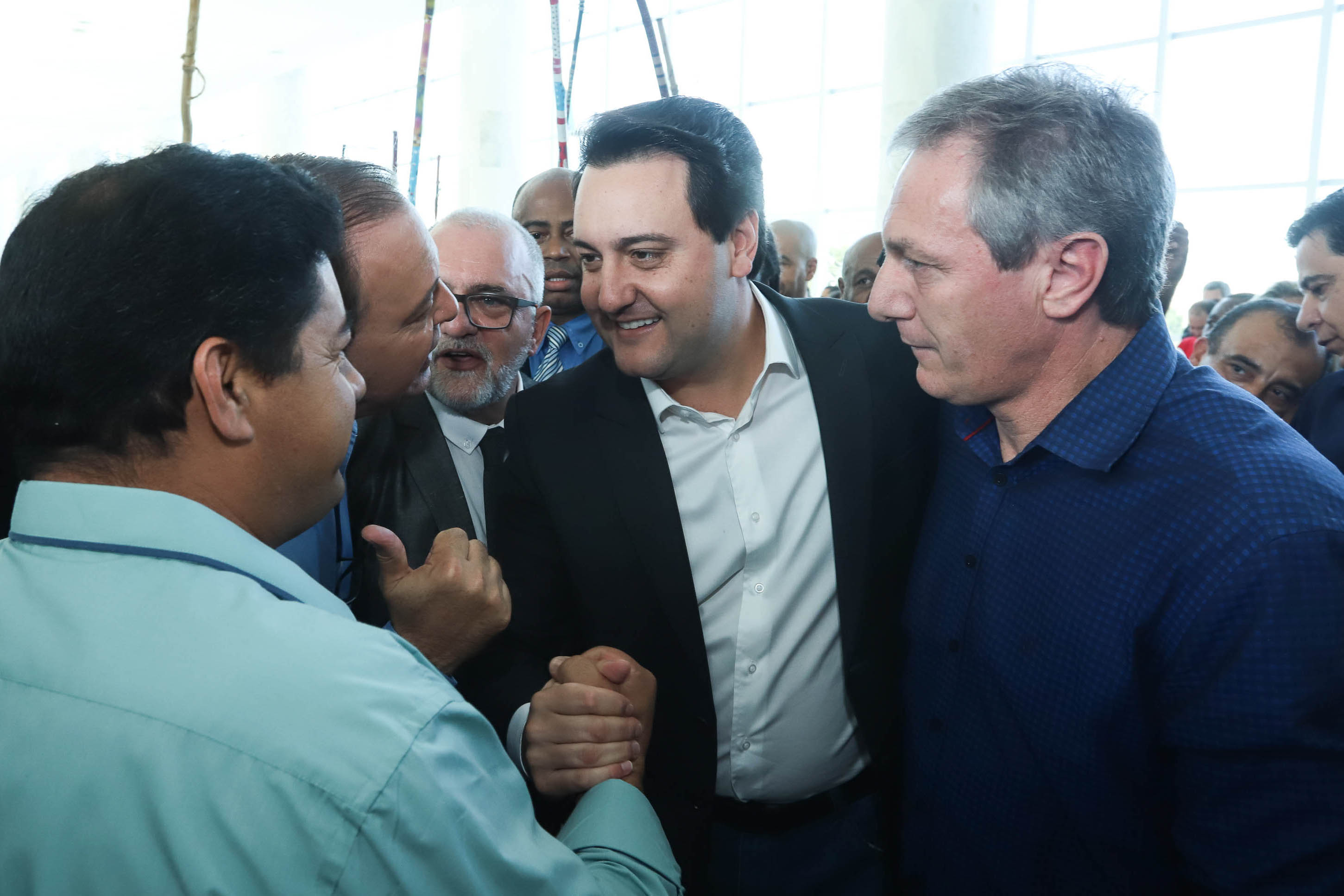 O governador Carlos Massa Ratinho Junior disse nesta quarta-feira (22), no lançamento oficial da Superintendência Geral de Diálogo e Interação Social (Sudis), que o Governo do Paraná está aberto ao diálogo e vai trabalhar diariamente para atender as demandas de todos os setores da sociedade, principalmente dos mais necessitados, em respeito ao compromisso com a construção de um Estado moderno e protetivo.Foto: Rodrigo Felix Leal/ANPr