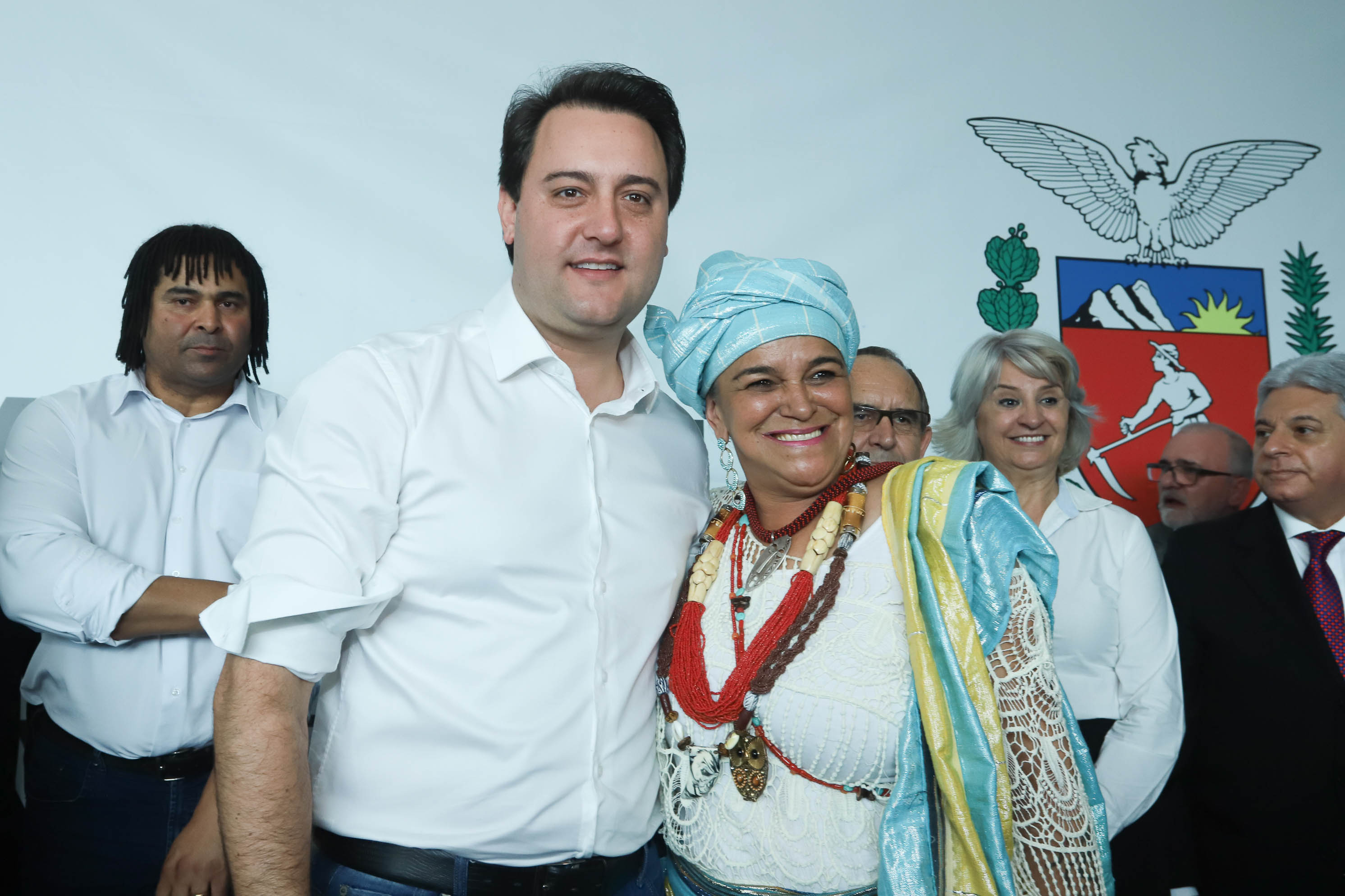 O governador Carlos Massa Ratinho Junior disse nesta quarta-feira (22), no lançamento oficial da Superintendência Geral de Diálogo e Interação Social (Sudis), que o Governo do Paraná está aberto ao diálogo e vai trabalhar diariamente para atender as demandas de todos os setores da sociedade, principalmente dos mais necessitados, em respeito ao compromisso com a construção de um Estado moderno e protetivo.Foto: Rodrigo Felix Leal/ANPr