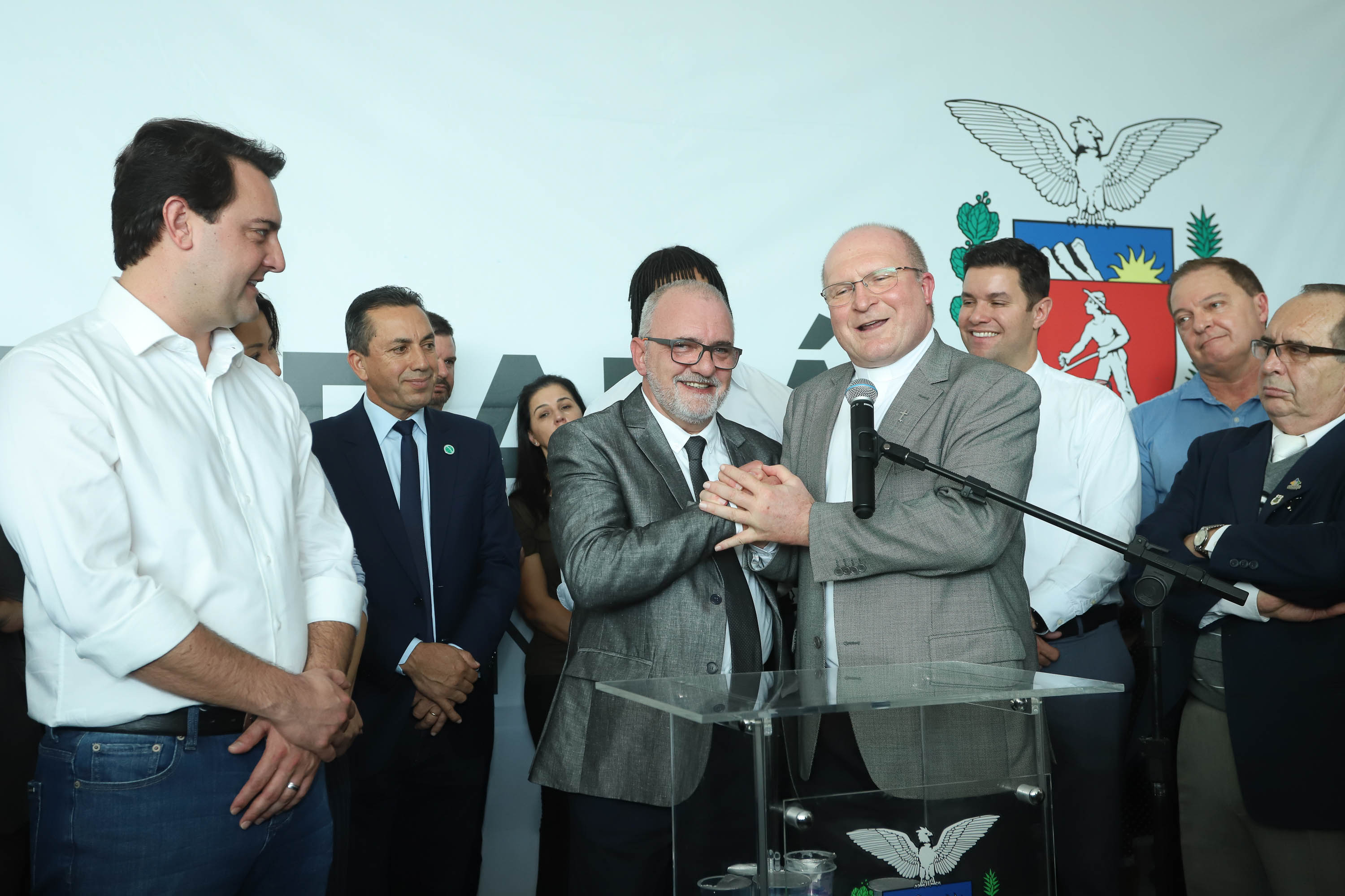 O governador Carlos Massa Ratinho Junior disse nesta quarta-feira (22), no lançamento oficial da Superintendência Geral de Diálogo e Interação Social (Sudis), que o Governo do Paraná está aberto ao diálogo e vai trabalhar diariamente para atender as demandas de todos os setores da sociedade, principalmente dos mais necessitados, em respeito ao compromisso com a construção de um Estado moderno e protetivo.Foto: Rodrigo Felix Leal/ANPr