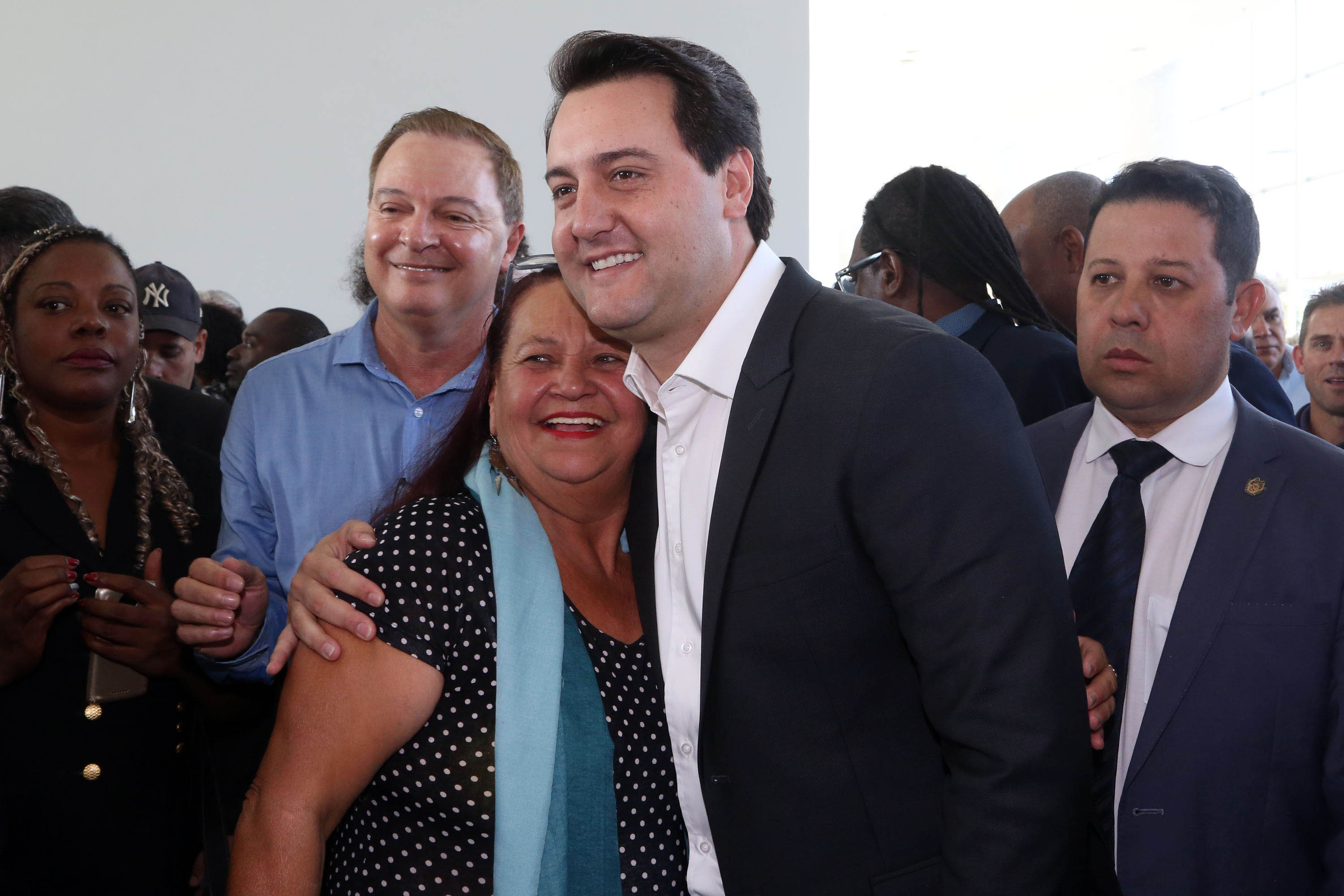 O governador Carlos Massa Ratinho Junior disse nesta quarta-feira (22), no lançamento oficial da Superintendência Geral de Diálogo e Interação Social (Sudis), que o Governo do Paraná está aberto ao diálogo e vai trabalhar diariamente para atender as demandas de todos os setores da sociedade, principalmente dos mais necessitados, em respeito ao compromisso com a construção de um Estado moderno e protetivo.Foto: Gilson Abreu/ANPr