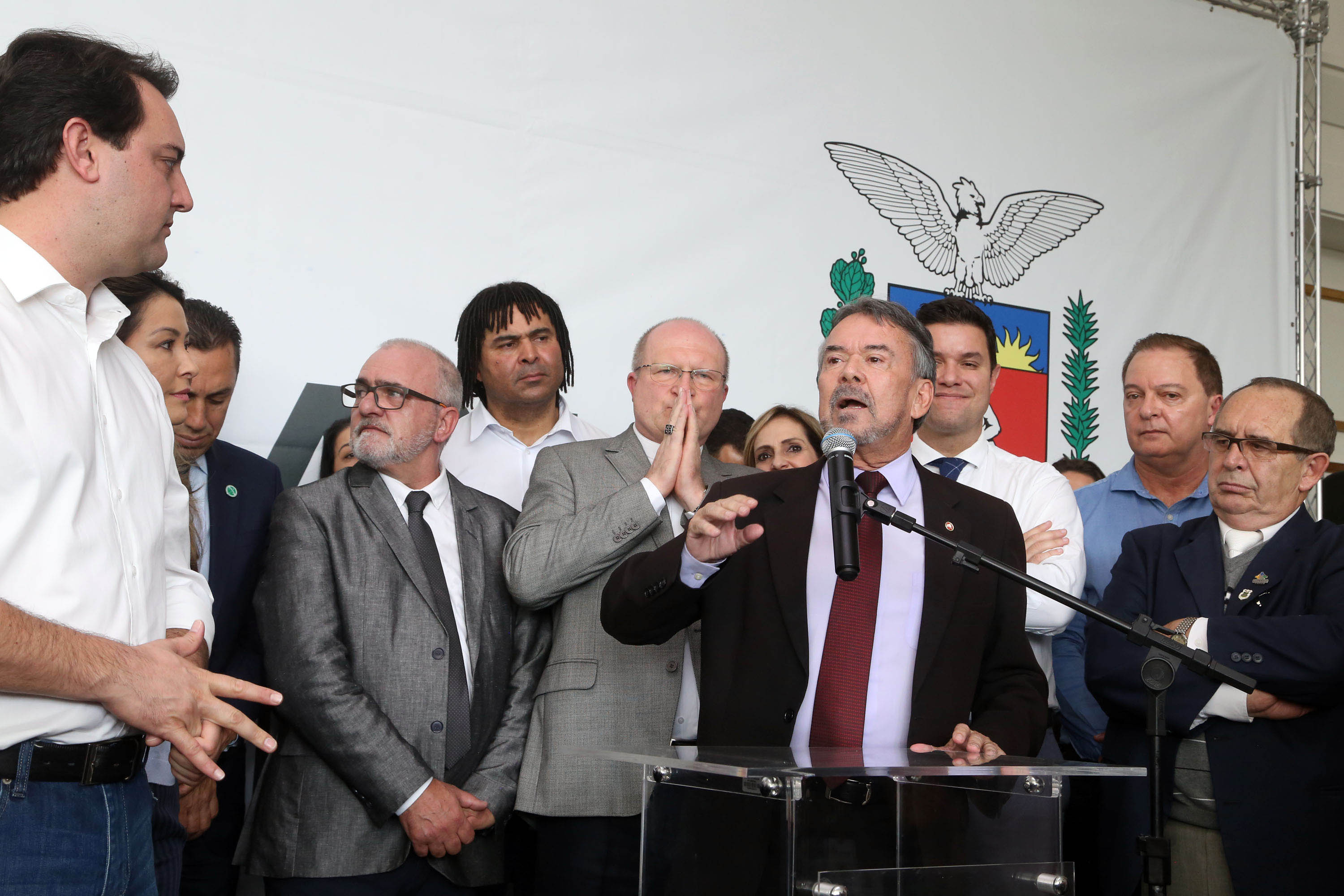 O governador Carlos Massa Ratinho Junior disse nesta quarta-feira (22), no lançamento oficial da Superintendência Geral de Diálogo e Interação Social (Sudis), que o Governo do Paraná está aberto ao diálogo e vai trabalhar diariamente para atender as demandas de todos os setores da sociedade, principalmente dos mais necessitados, em respeito ao compromisso com a construção de um Estado moderno e protetivo.Foto: Gilson Abreu/ANPr