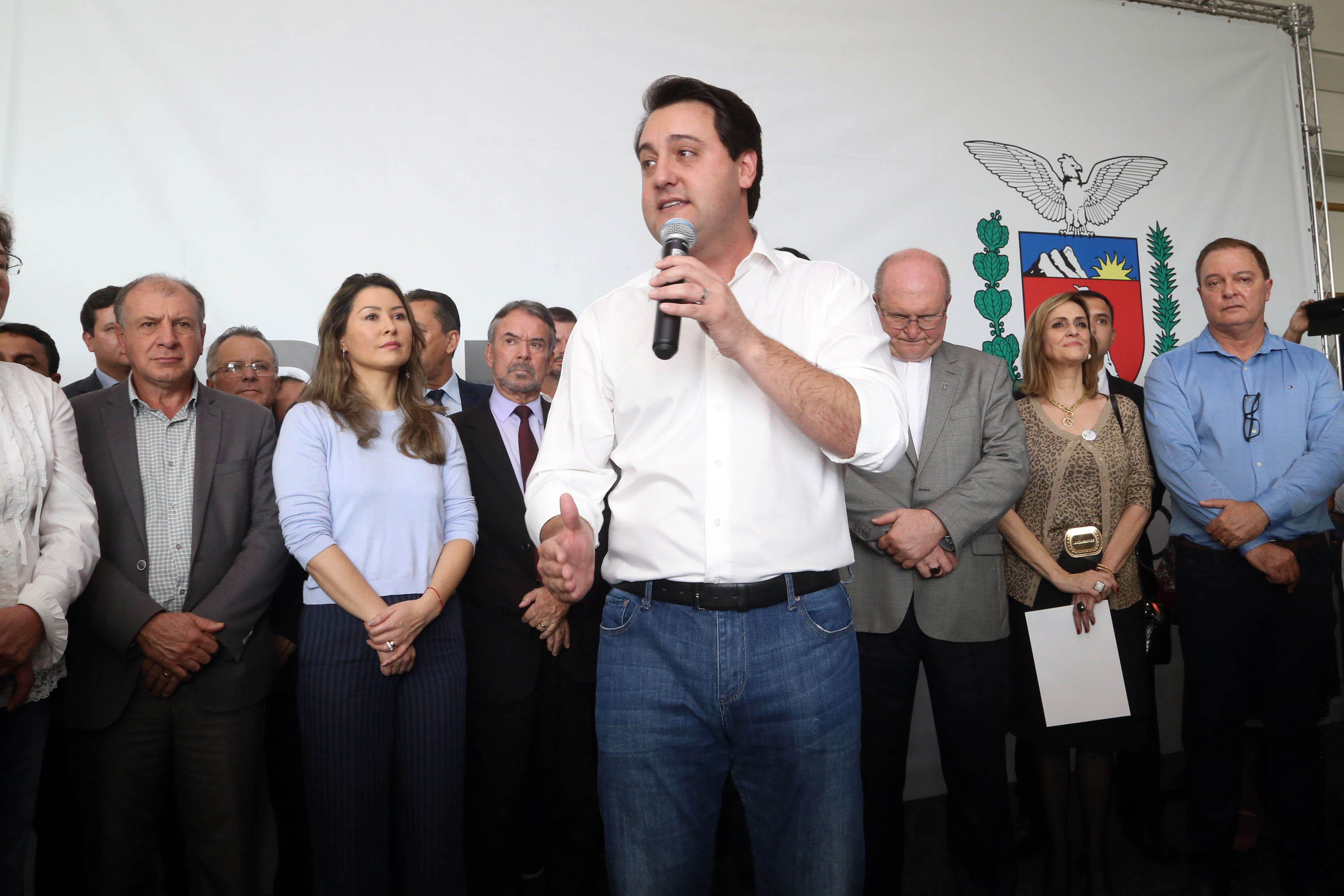O governador Carlos Massa Ratinho Junior disse nesta quarta-feira (22), no lançamento oficial da Superintendência Geral de Diálogo e Interação Social (Sudis), que o Governo do Paraná está aberto ao diálogo e vai trabalhar diariamente para atender as demandas de todos os setores da sociedade, principalmente dos mais necessitados, em respeito ao compromisso com a construção de um Estado moderno e protetivo.Foto: Gilson Abreu/ANPr