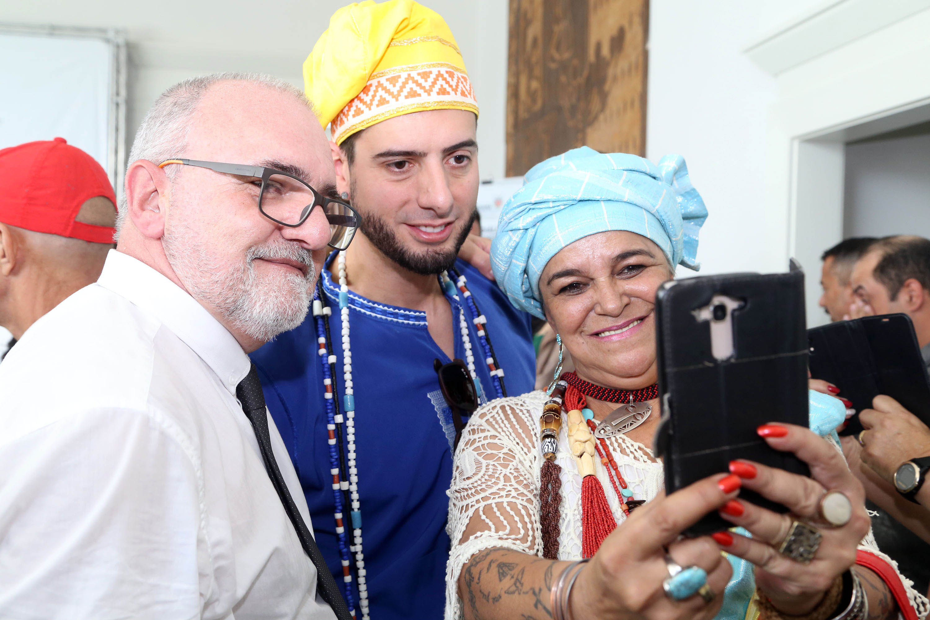 O governador Carlos Massa Ratinho Junior disse nesta quarta-feira (22), no lançamento oficial da Superintendência Geral de Diálogo e Interação Social (Sudis), que o Governo do Paraná está aberto ao diálogo e vai trabalhar diariamente para atender as demandas de todos os setores da sociedade, principalmente dos mais necessitados, em respeito ao compromisso com a construção de um Estado moderno e protetivo.Foto: Gilson Abreu/ANPr