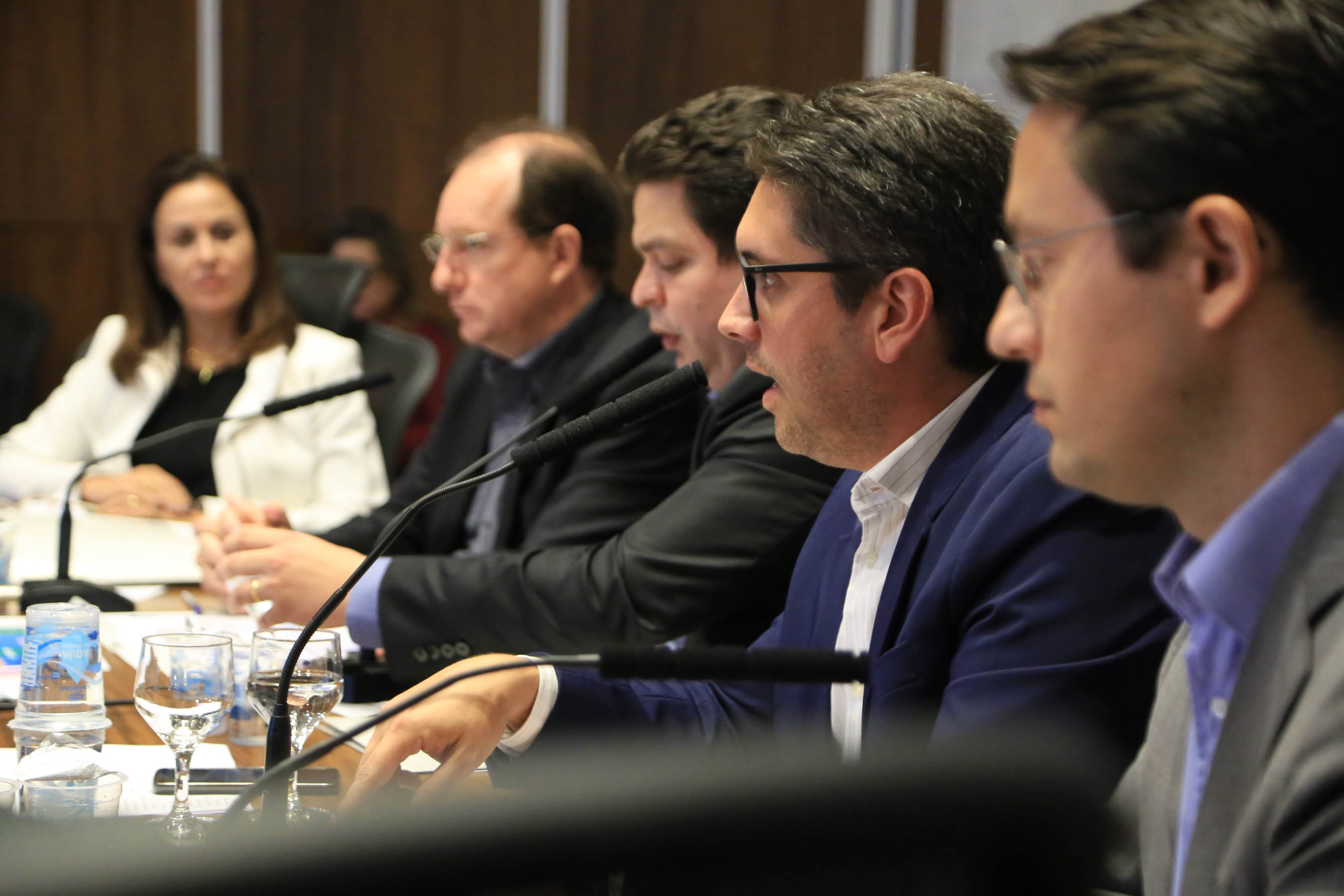 Chefes de 42 núcleos regionais do Governo do Estado das cidades de Londrina, Cornélio Procópio e Jacarezinho participaram nesta quarta-feira (22) de uma reunião com o governador Carlos Massa Ratinho Junior no Palácio Iguaçu, em Curitiba