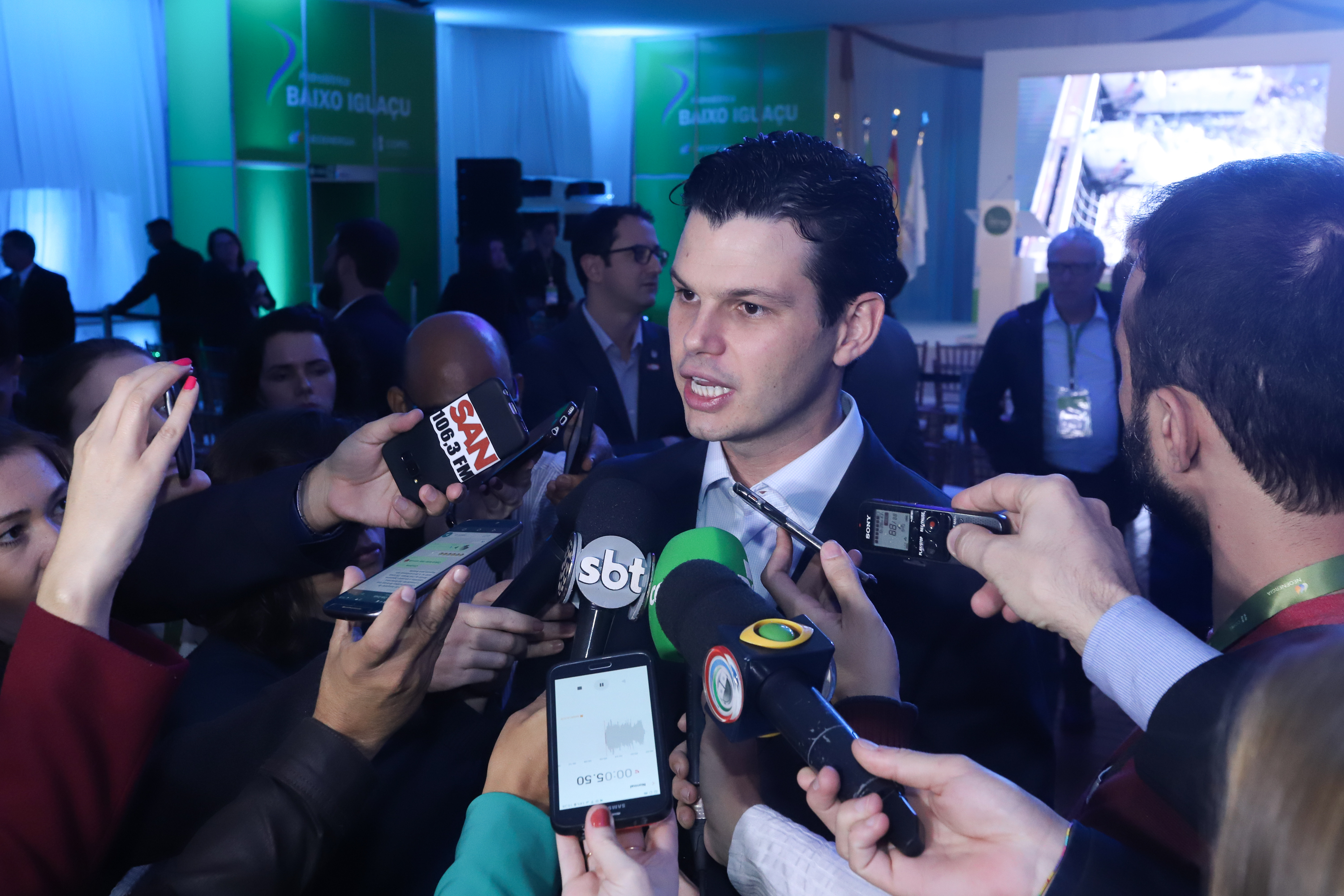A Usina Hidrelétrica Baixo Iguaçu, último aproveitamento energético do Rio Iguaçu, foi inaugurada nesta quinta-feira (23) em Capanema, no Sudoeste do Estado. O empreendimento foi construído por um consórcio formado pela Copel e a Neonergia e recebeu investimento de R$ 2,3 bilhões. Foto: Rodrigo Felix Leal/ANPr
