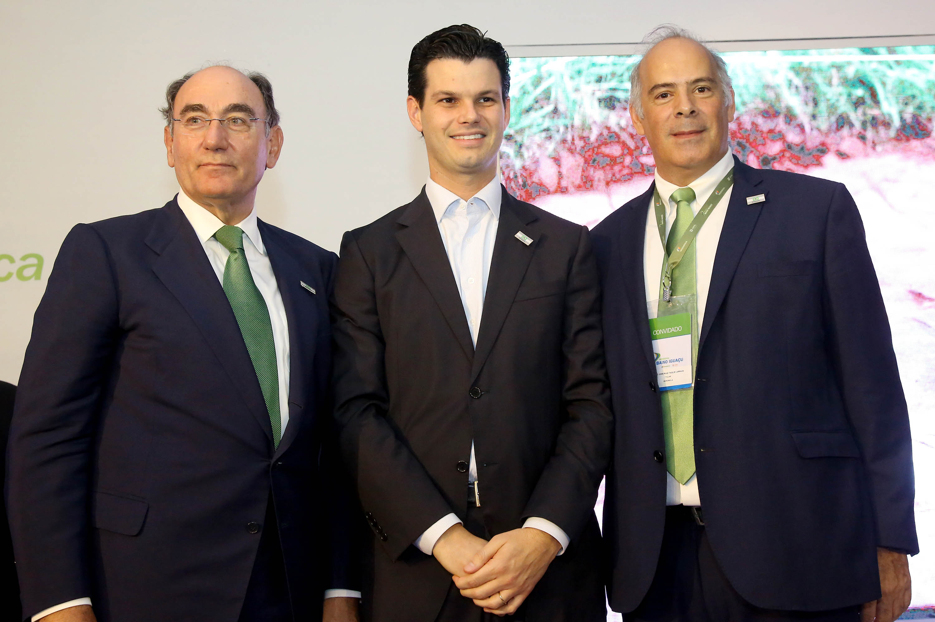 A Usina Hidrelétrica Baixo Iguaçu, último aproveitamento energético do Rio Iguaçu, foi inaugurada nesta quinta-feira (23) em Capanema, no Sudoeste do Estado