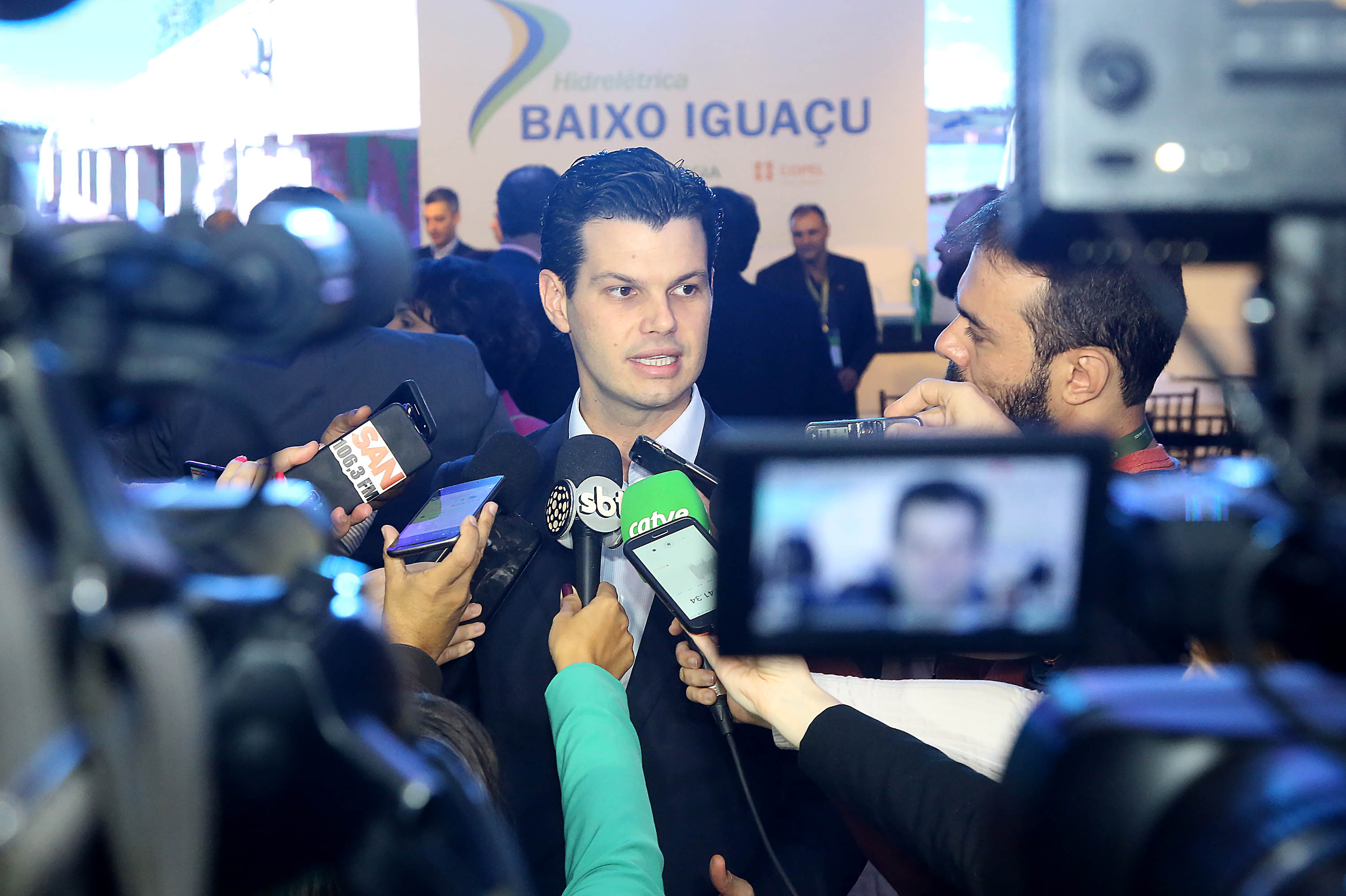 A Usina Hidrelétrica Baixo Iguaçu, último aproveitamento energético do Rio Iguaçu, foi inaugurada nesta quinta-feira (23) em Capanema, no Sudoeste do Estado
