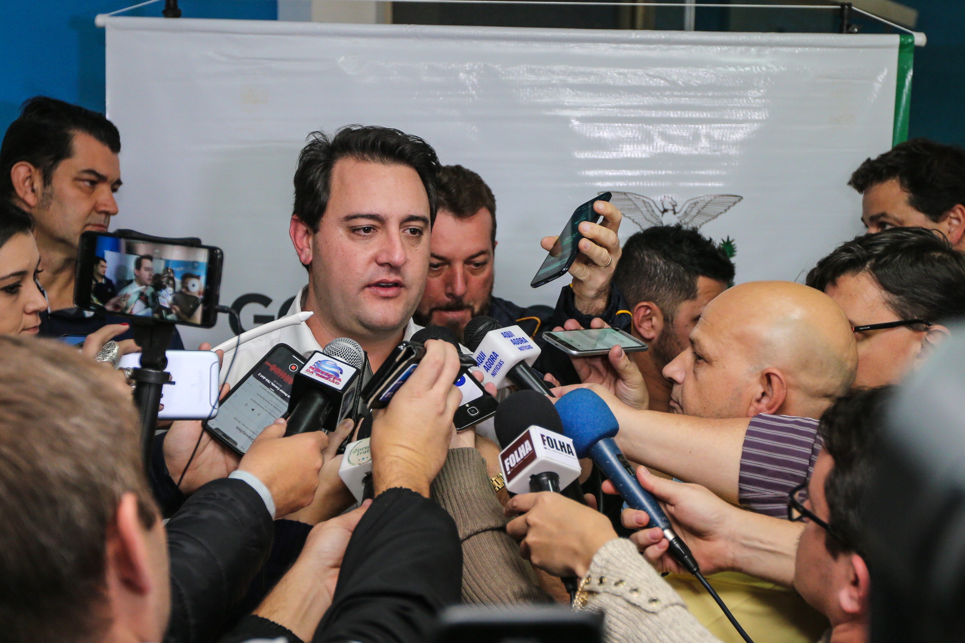 Governador Carlos Massa Ratinho Junior se reúne em Irati com os prefeitos do Centro-Sul do Paraná, e repassa recursos para investimentos em diversos municípios da região. O secretário do Desenvolvimento Urbano e Obras Públicas, João Carlos Ortega, também participa do encontro. - Irati, 07/06/2019 - Foto: Geraldo Bubniak/ANPr