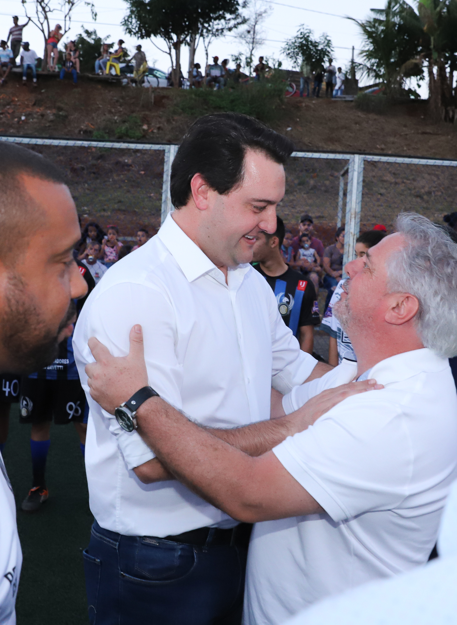 Londrina, no Norte do Paraná, ganhou uma unidade do projeto Arena Multiuso, espaço para atividades esportivas e de recreação, implantado pelo Governo do Estado, em parceria com o município. Instalada no conjunto residencial Vista Bela, a unidade foi entregue à comunidade pelo governador Carlos Massa Ratinho Junior, nesta quinta-feira (20). - Londrina, 20/06/2019 - Foto: Rodrigo Félix Leal/ANPr