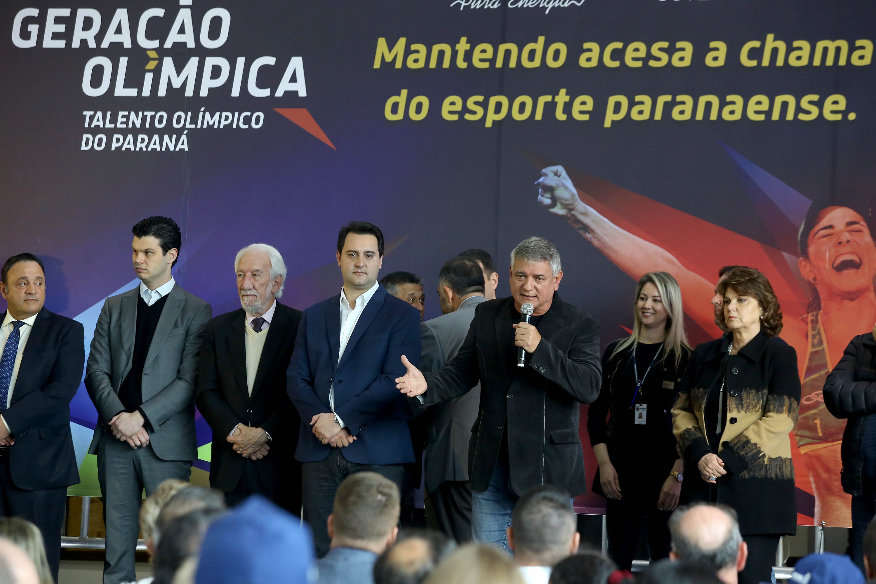 O governador Carlos Massa Ratinho Junior anunciou nesta segunda-feira (02), no Palácio Iguaçu, a nova fase do programa de apoio à formação de atletas olímpicos. Patrocinado pela Copel, o ?Geração Olímpica? é o maior programa de bolsa-atleta do País. Curitiba,02/09/2019 Foto:Jaelson Lucas /AEN