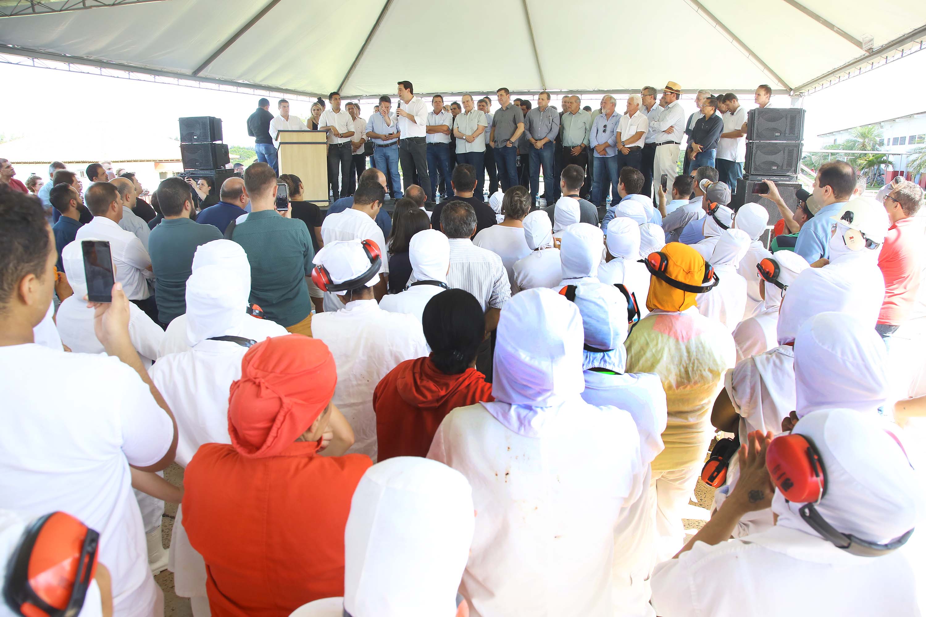 O município de Rondon, no Noroeste do Paraná, está ganhando novas vagas de emprego com a retomada de atividades da unidade local do frigorífico Averama