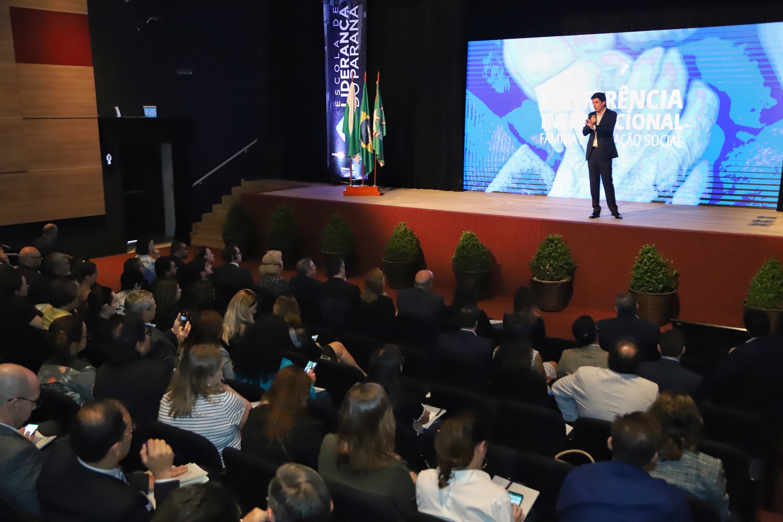 O Governo do Estado incorpora a partir desta sexta-feira (29) os dez compromissos sobre família, direitos humanos e cidades inclusivas da Declaração de Veneza, documento apresentado pela International Federation for Family (IFFD – Federação Internacional da Família) na Organização das Nações Unidas (ONU), em 2017. Foto: José Fernando Ogura/AEN