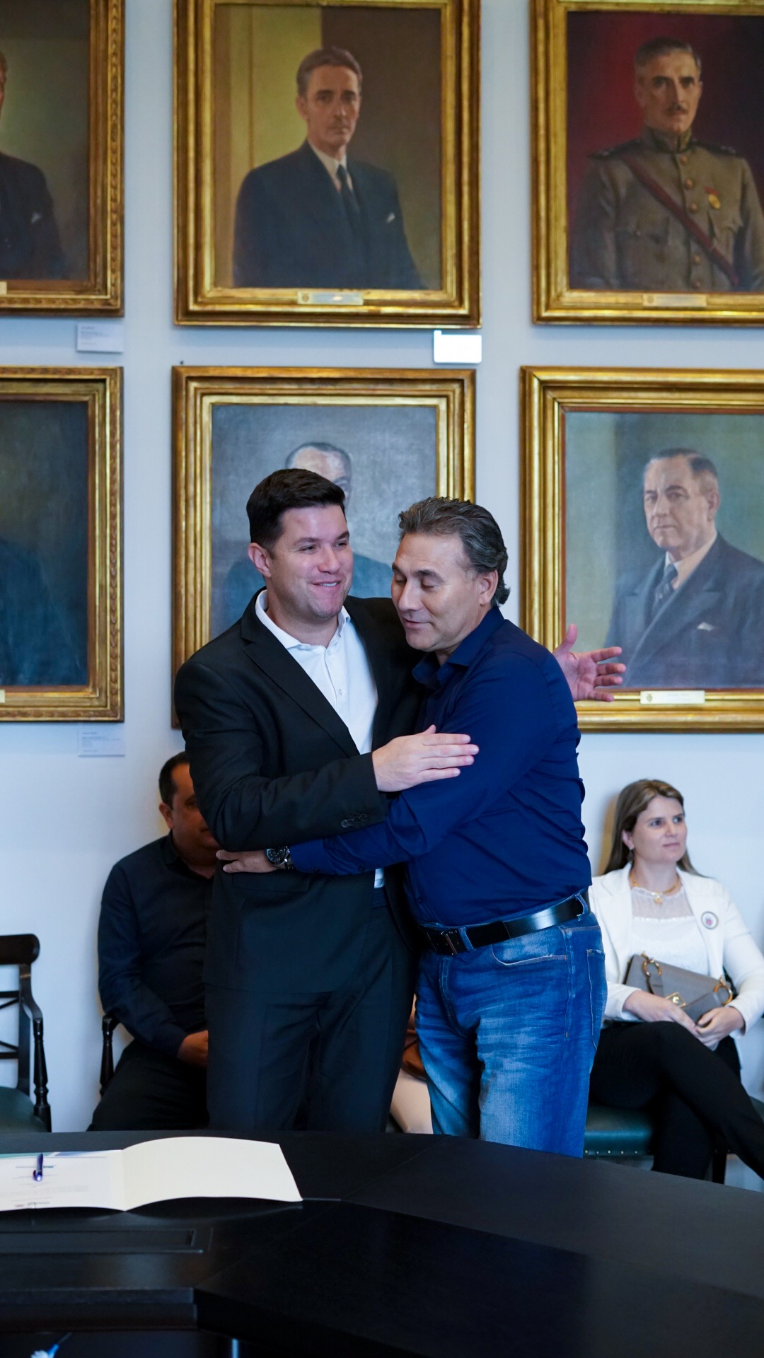 O Governo do Estado conclui esta semana a rodada de autorizações para liberação de recursos do programa Paraná Mais Cidades, que começou há cerca de dois meses. Coordenado pela Casa Civil, o programa é uma parceria entre o Governo e a Assembleia Legislativa e conta com R$ 351 milhões, provenientes do Tesouro Estadual e da devolução do exercício orçamentário do Legislativo. Foto: Guilherme Flores/Casa Civil