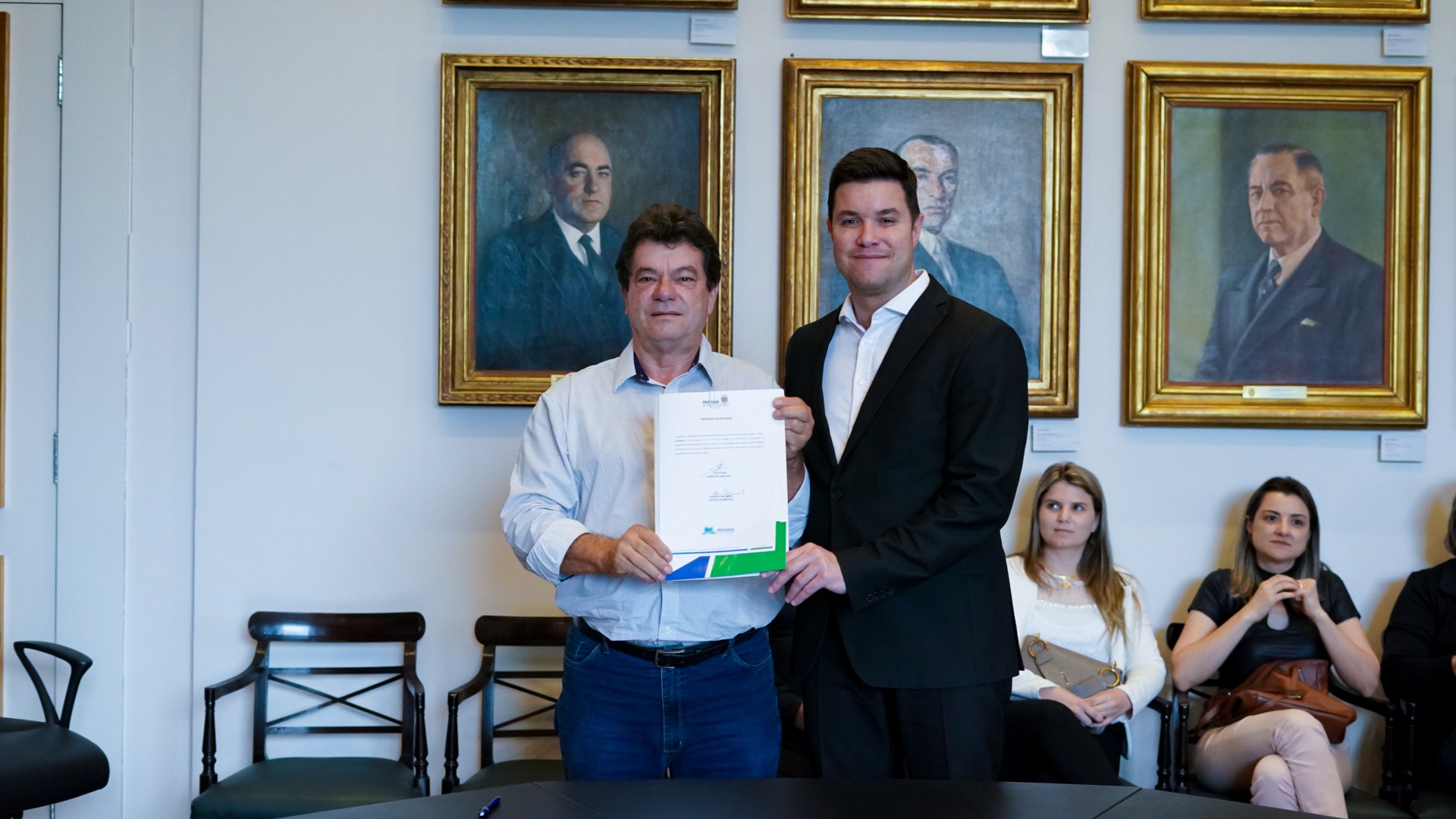 O Governo do Estado conclui esta semana a rodada de autorizações para liberação de recursos do programa Paraná Mais Cidades, que começou há cerca de dois meses. Coordenado pela Casa Civil, o programa é uma parceria entre o Governo e a Assembleia Legislativa e conta com R$ 351 milhões, provenientes do Tesouro Estadual e da devolução do exercício orçamentário do Legislativo. Foto: Guilherme Flores/Casa Civil