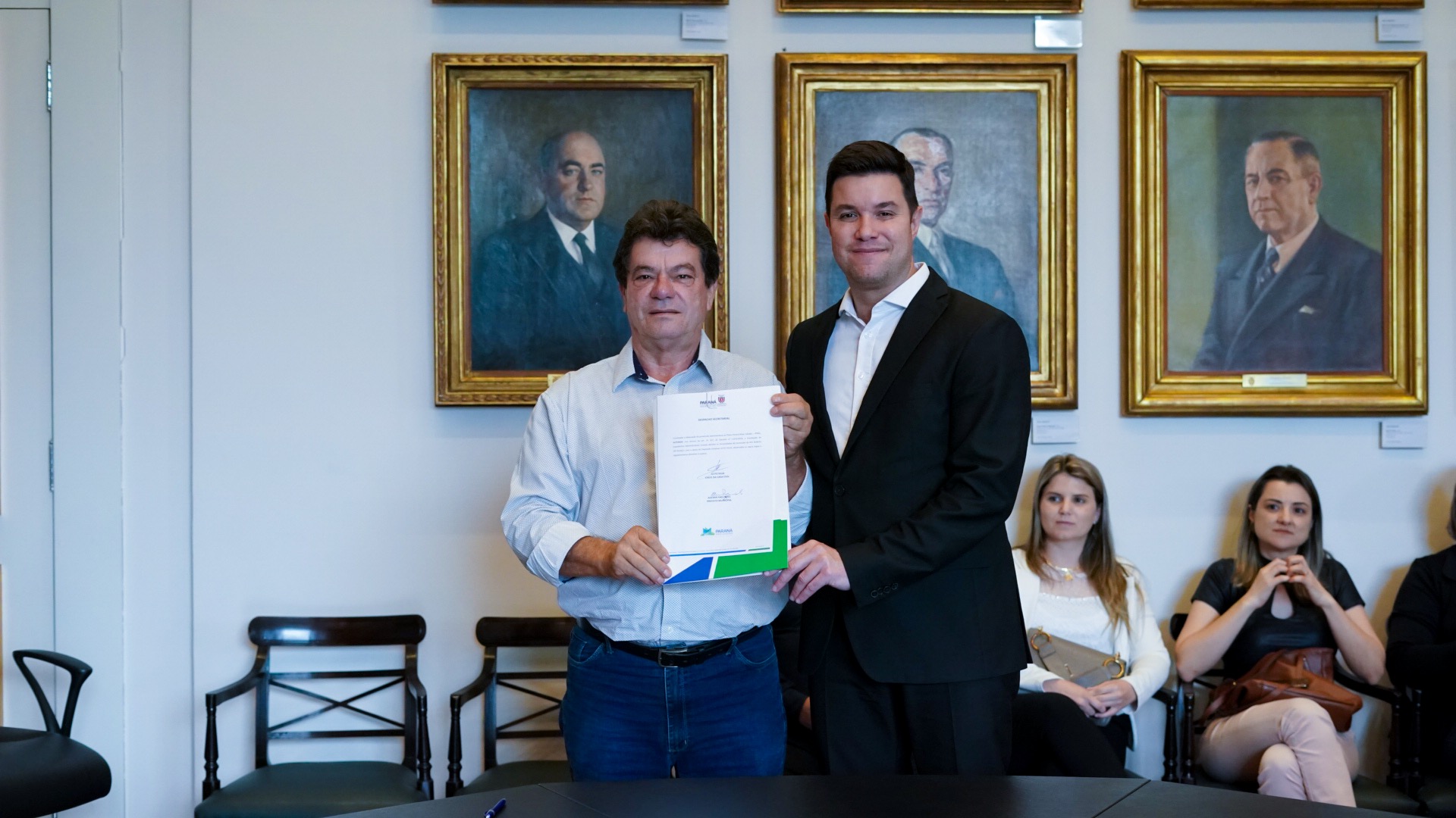 O Governo do Estado conclui esta semana a rodada de autorizações para liberação de recursos do programa Paraná Mais Cidades, que começou há cerca de dois meses. Coordenado pela Casa Civil, o programa é uma parceria entre o Governo e a Assembleia Legislativa e conta com R$ 351 milhões, provenientes do Tesouro Estadual e da devolução do exercício orçamentário do Legislativo. Foto: Guilherme Flores/Casa Civil