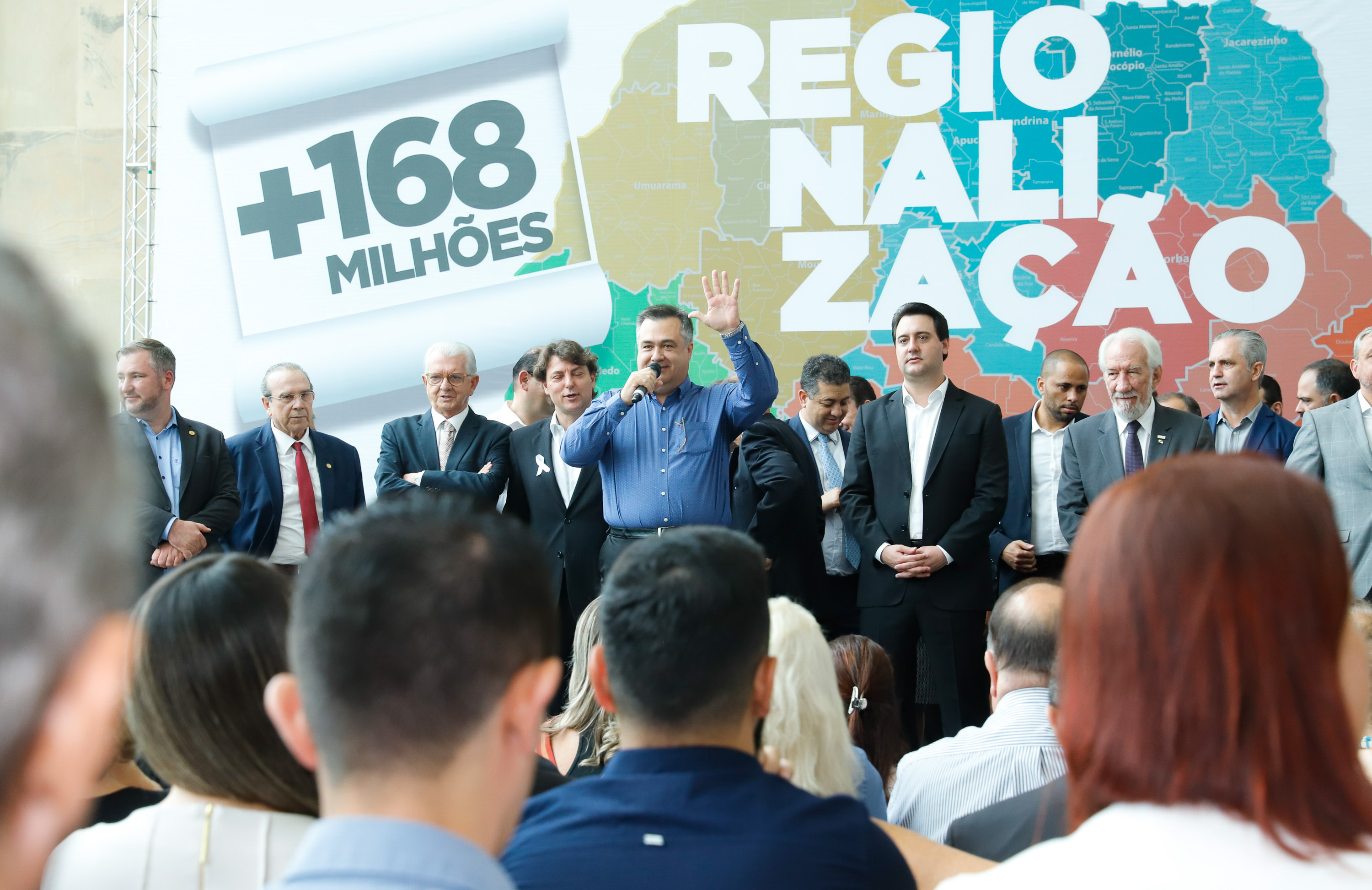 O governador Carlos Massa Ratinho Junior autorizou nesta quarta-feira (11), em cerimônia no Palácio Iguaçu, a liberação de R$ 168 milhões para a saúde pública de 297 municípios paranaenses.
