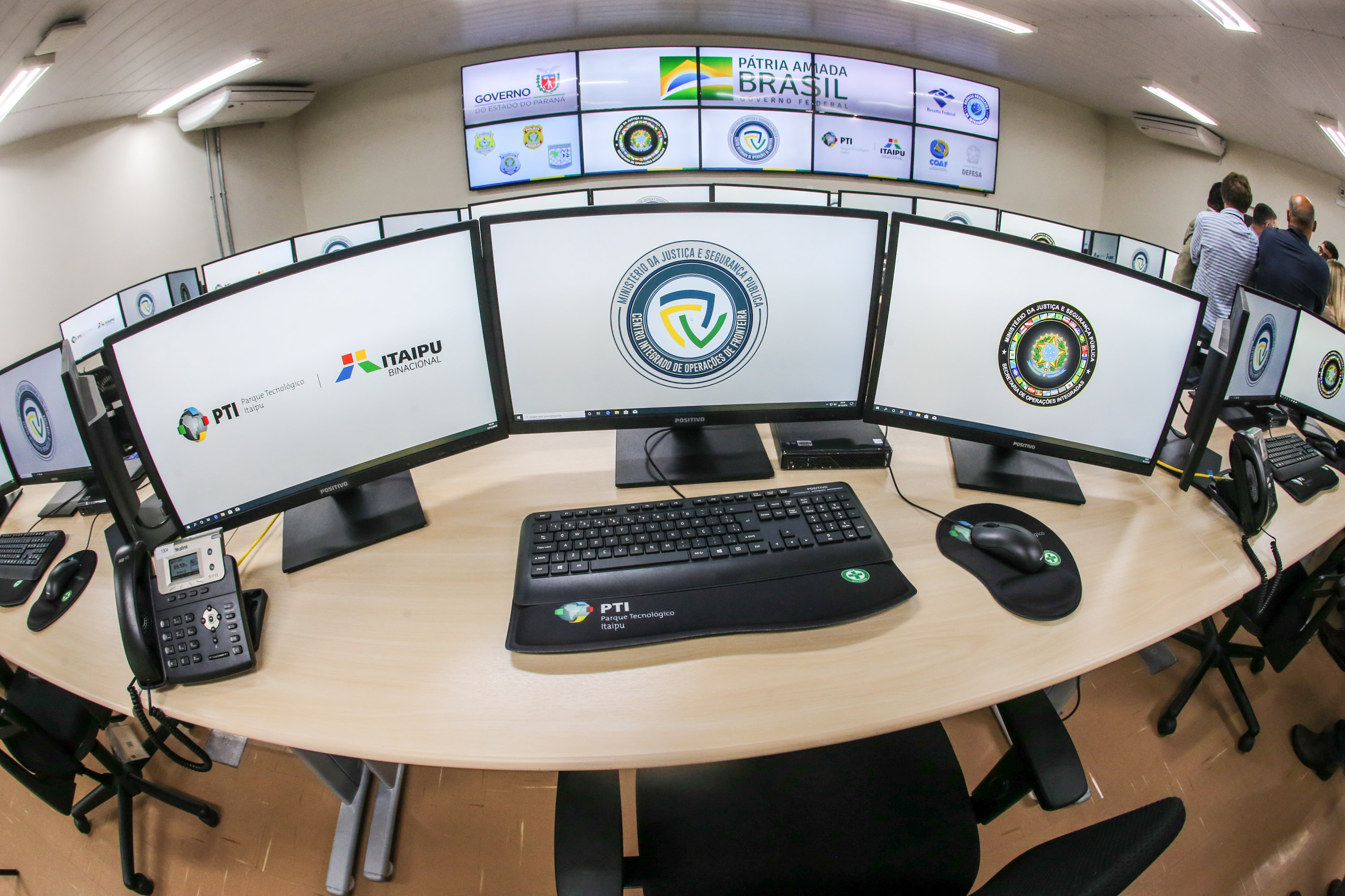 CIOF FOZ O Centro Integrado de Operações de Fronteira, em Foz do Iguaçu. O CIOF reforçará as ações estratégicas estaduais de combate ao tráfico e ao crime organizado. A estrutura passa a integrar o Parque Tecnológico Itaipu, na Itaipu Binacional.Foz do Iguaçu, 16/12/2019 - Foto: Geraldo Bubniak/AEN
