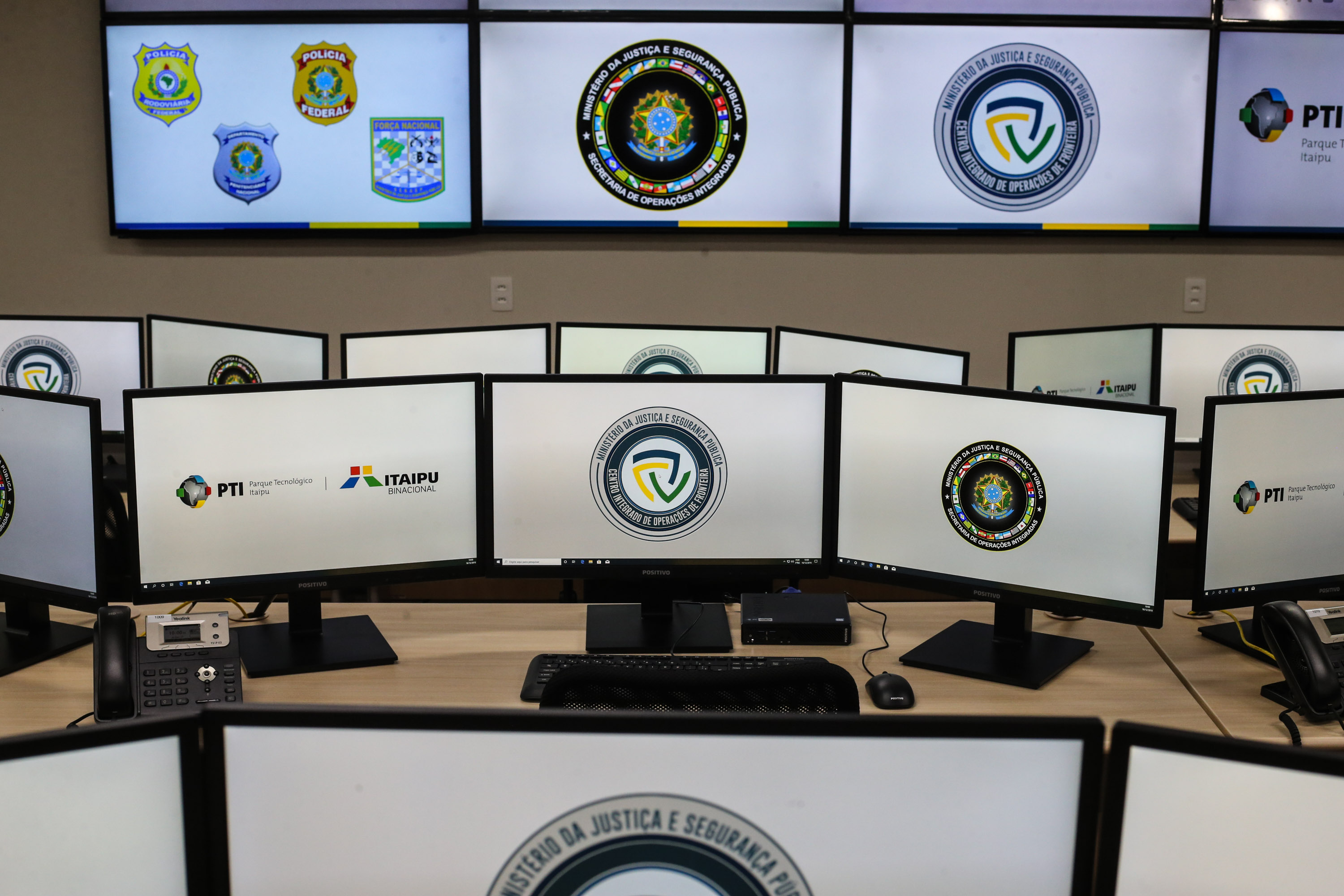 CIOF FOZ O Centro Integrado de Operações de Fronteira, em Foz do Iguaçu. O CIOF reforçará as ações estratégicas estaduais de combate ao tráfico e ao crime organizado. A estrutura passa a integrar o Parque Tecnológico Itaipu, na Itaipu Binacional.Foz do Iguaçu, 16/12/2019 - Foto: Geraldo Bubniak/AEN