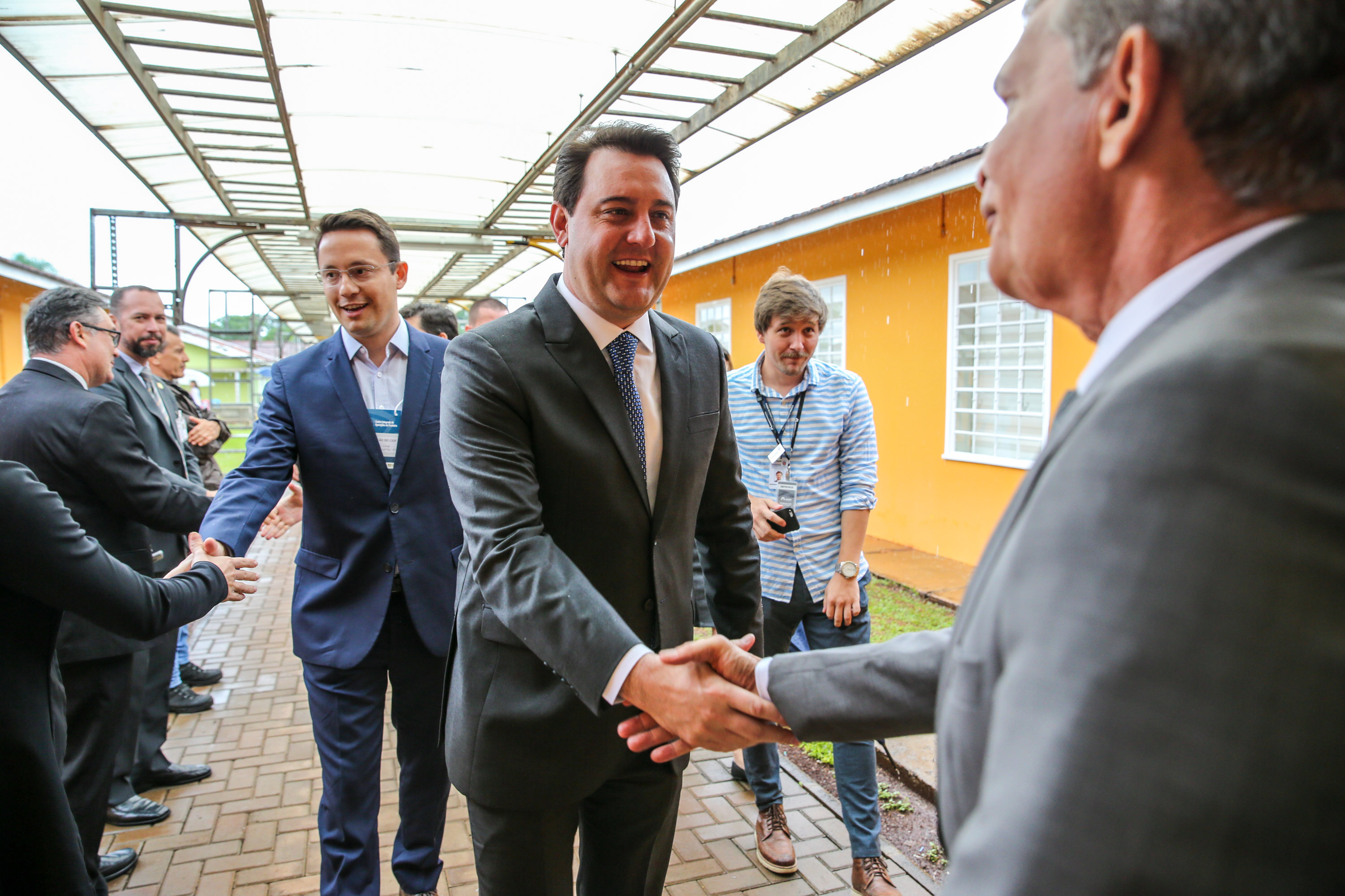 CIOF FOZ O Governador Carlos Massa Ratinho Junior e o ministro da Justiça e Segurança Pública, Sergio Moro, inauguram nesta segunda-feira (16), em Foz do Iguaçu, o Centro Integrado de Operações de Fronteira. O CIOF reforçará as ações estratégicas estaduais de combate ao tráfico e ao crime organizado. A estrutura passa a integrar o Parque Tecnológico Itaipu, na Itaipu Binacional.Foz do Iguaçu, 16/12/2019 - Foto: Geraldo Bubniak/AEN