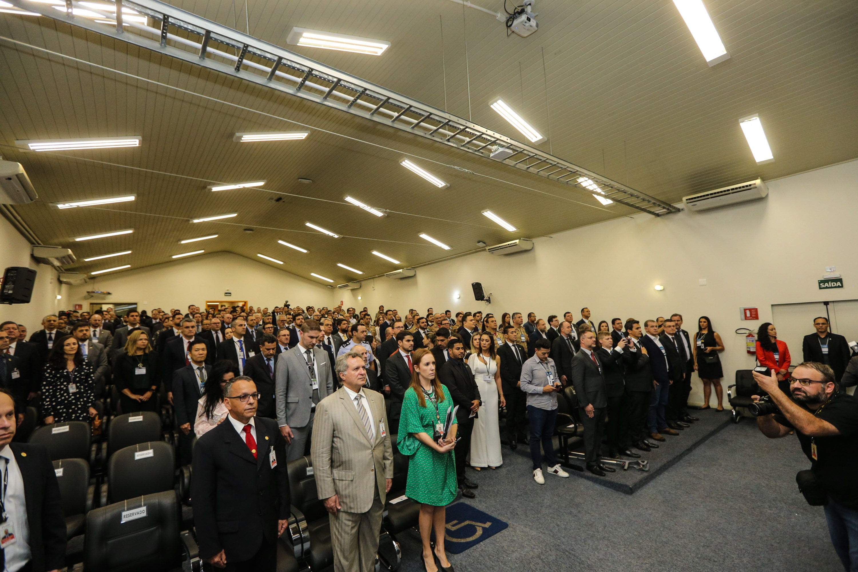 CIOF FOZ O Governador Carlos Massa Ratinho Junior e o ministro da Justiça e Segurança Pública, Sergio Moro, inauguram nesta segunda-feira (16), em Foz do Iguaçu, o Centro Integrado de Operações de Fronteira. O CIOF reforçará as ações estratégicas estaduais de combate ao tráfico e ao crime organizado. A estrutura passa a integrar o Parque Tecnológico Itaipu, na Itaipu Binacional.Foz do Iguaçu, 16/12/2019 - Foto: Geraldo Bubniak/AEN