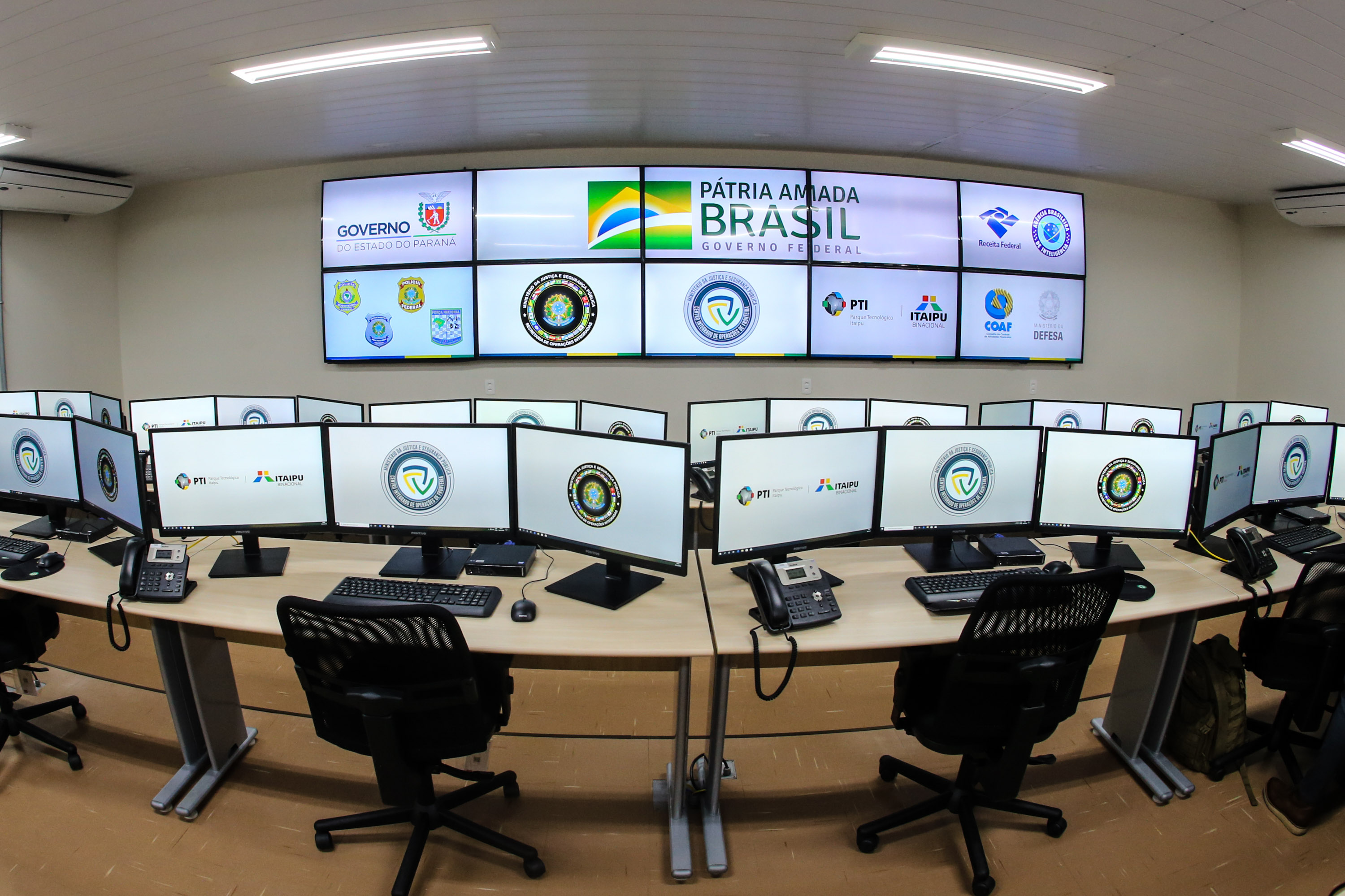 CIOF FOZ O Centro Integrado de Operações de Fronteira, em Foz do Iguaçu. O CIOF reforçará as ações estratégicas estaduais de combate ao tráfico e ao crime organizado. A estrutura passa a integrar o Parque Tecnológico Itaipu, na Itaipu Binacional.Foz do Iguaçu, 16/12/2019 - Foto: Geraldo Bubniak/AEN