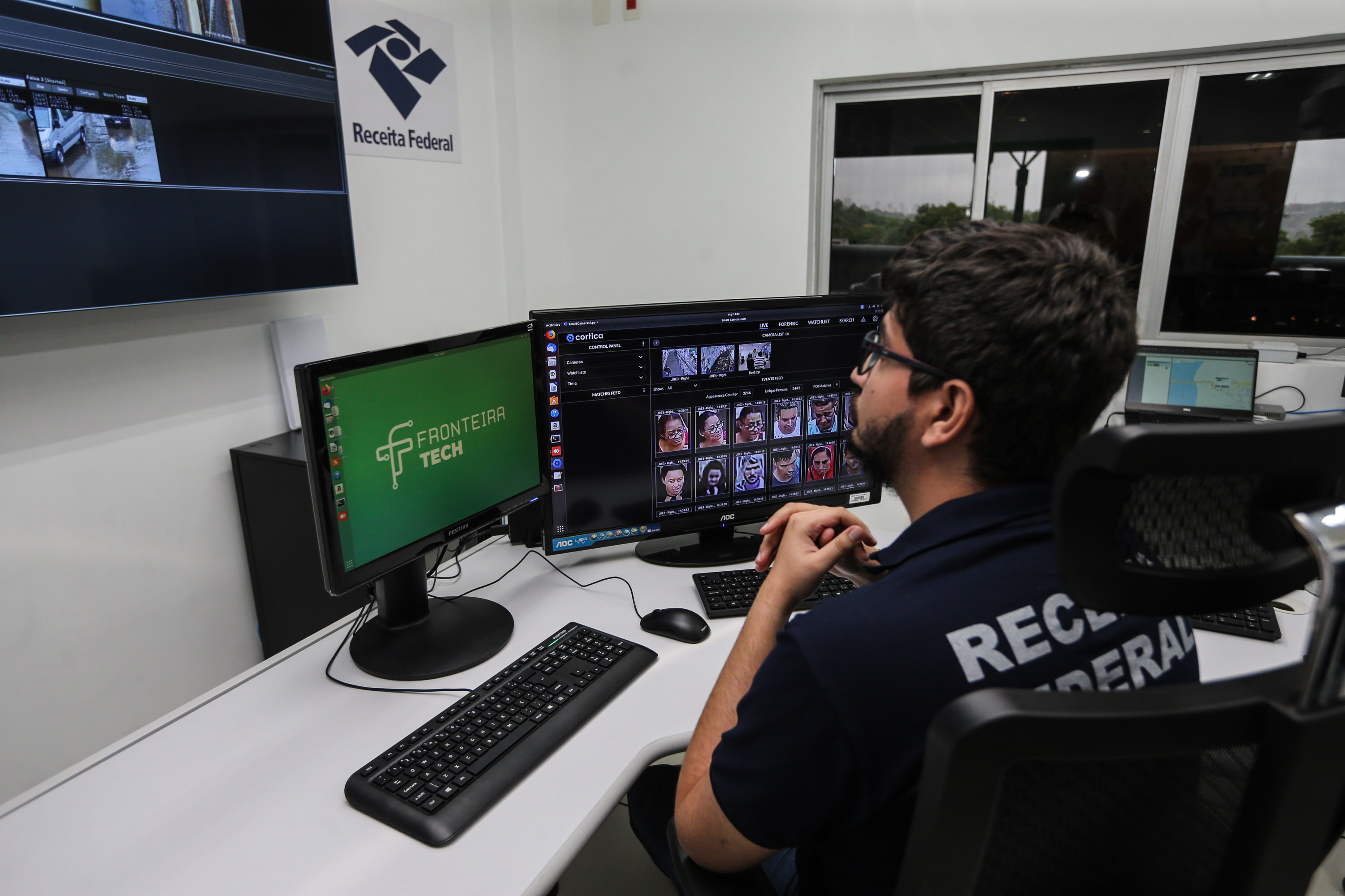Fronteira Tech O Governador Carlos Massa Ratinho Junior e o ministro da Justiça e Segurança Pública, Sergio Moro, inauguram nesta segunda-feira (16), em Foz do Iguaçu, as operações do Fronteira Tech na Ponte Internacional da Amizade, que liga Foz do Iguaçu/PR à Ciudad del Este/PY. A iniciativa promover o uso de tecnologias digitais com foco na segurança pública. Foz do Iguaçu, 16/12/2019 - Foto: Geraldo Bubniak/AEN