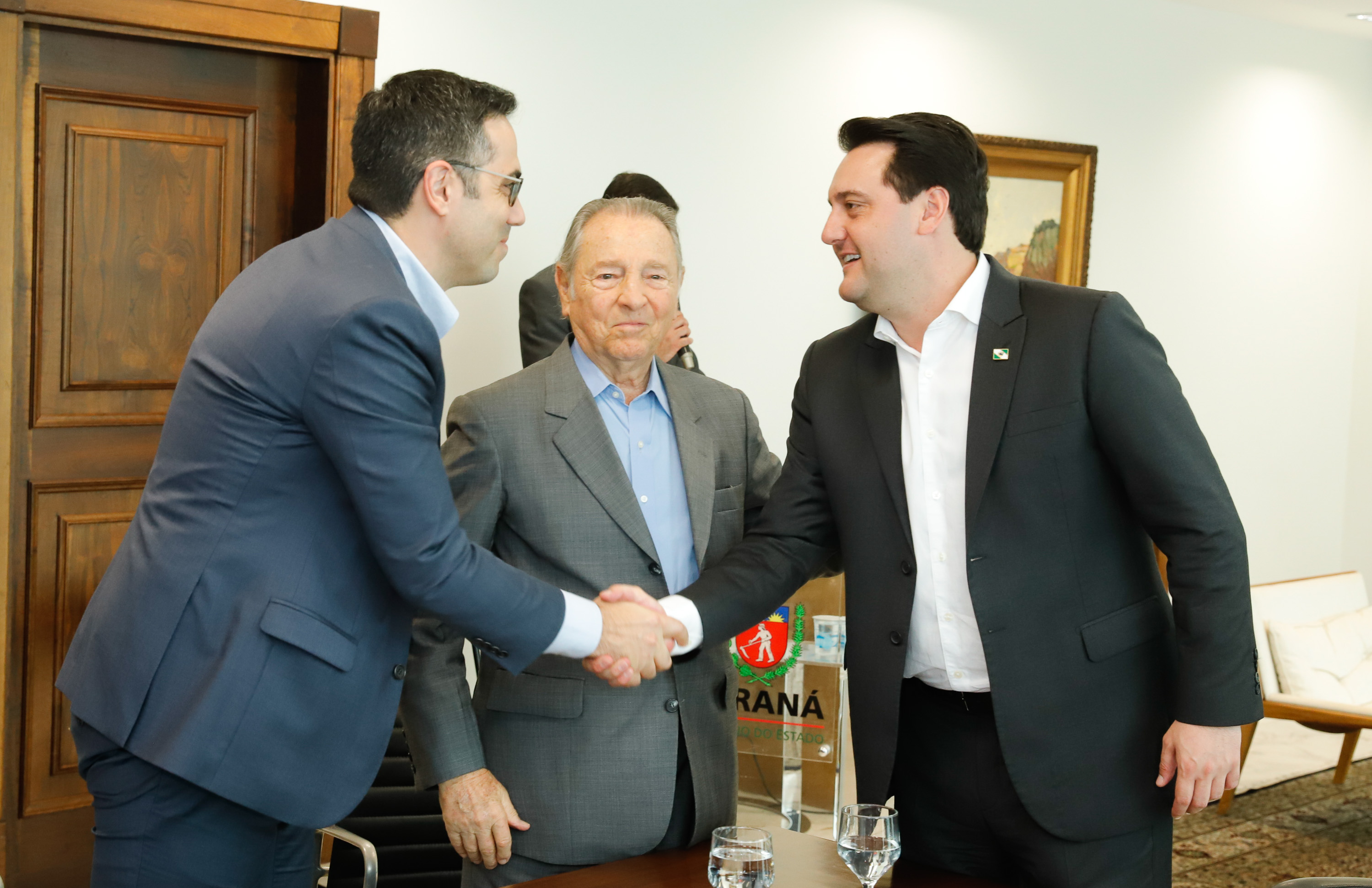 O Governo do Estado e a Klabin anunciaram nesta terça-feira (17) um investimento de R$ 450 milhões da empresa para obras de infraestrutura