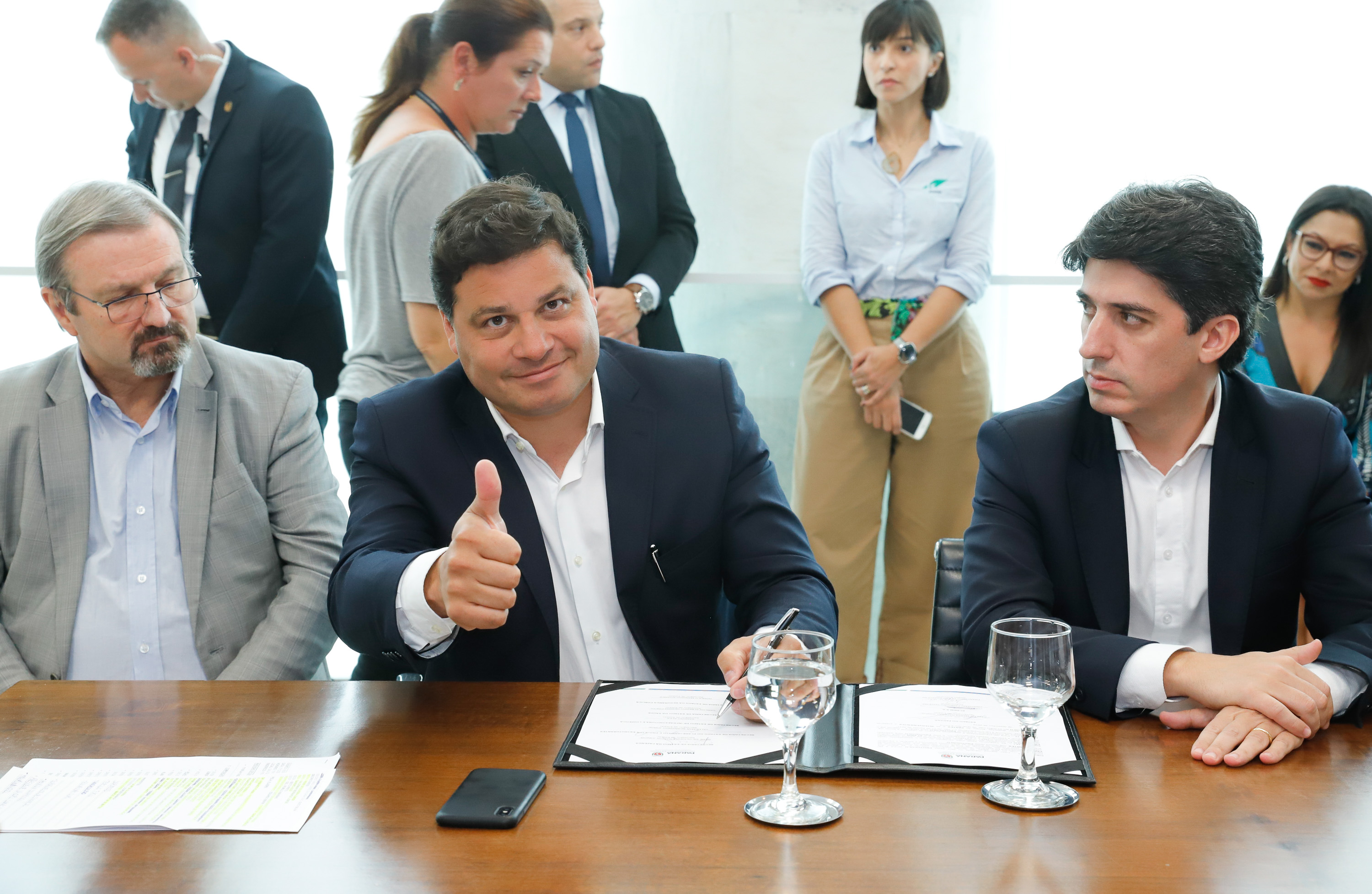 O Governo do Estado e a Klabin anunciaram nesta terça-feira (17) um investimento de R$ 450 milhões da empresa para obras de infraestrutura