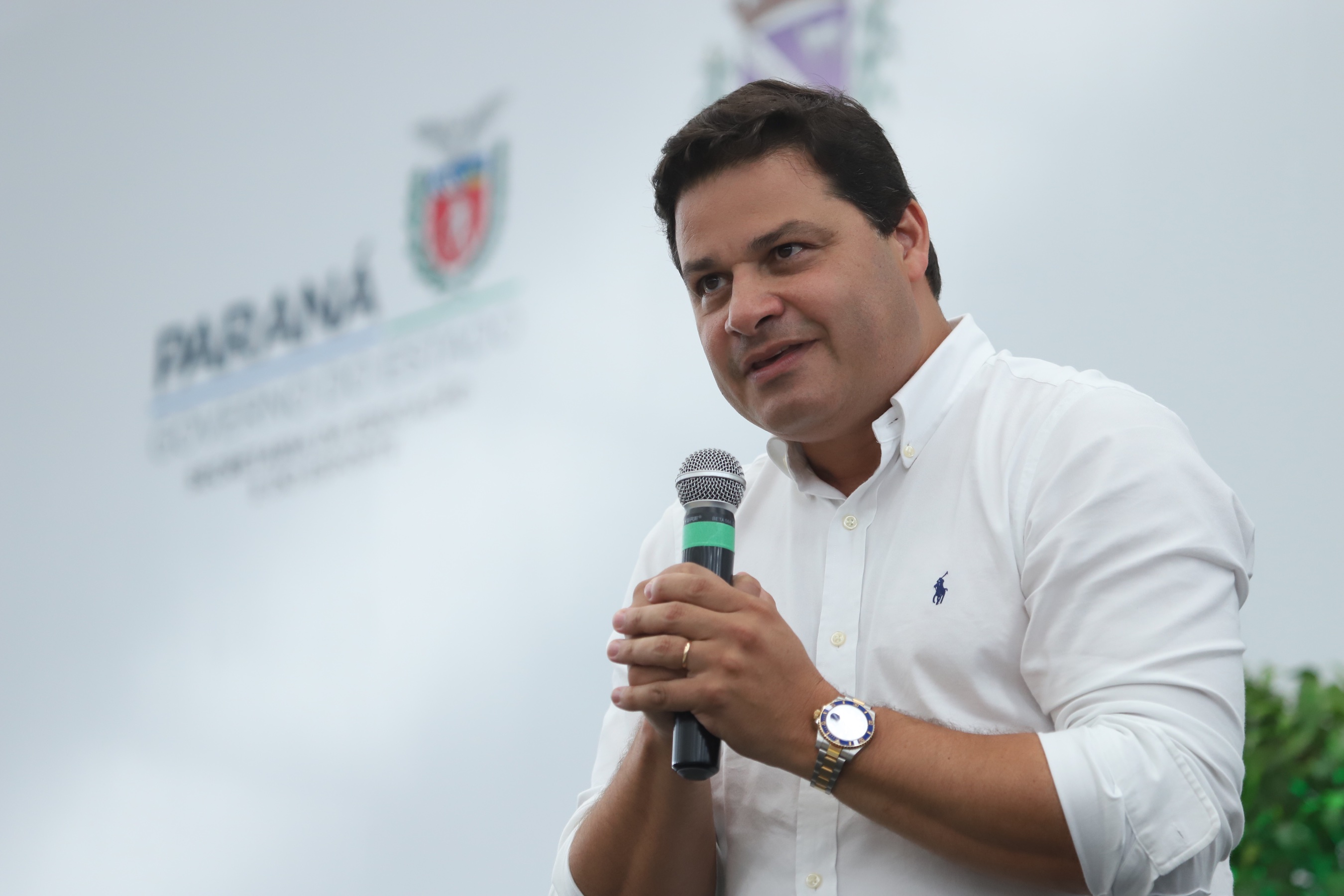 O governador Carlos Massa Ratinho Junior inaugurou nesta sexta-feira (31) a primeira escola técnica de operação florestal do Brasil, em Ortigueira, nos Campos Gerais. O Centro Estadual de Educação Profissional Florestal e Agrícola é fruto de uma parceria entre o Governo do Estado, a Klabin e a prefeitura. O investimento total foi de R$ 35 milhões, sendo R$ 12 milhões repassados pela Secretaria da Educação e do Esporte. Foto: José Fernando Ogura/AEN