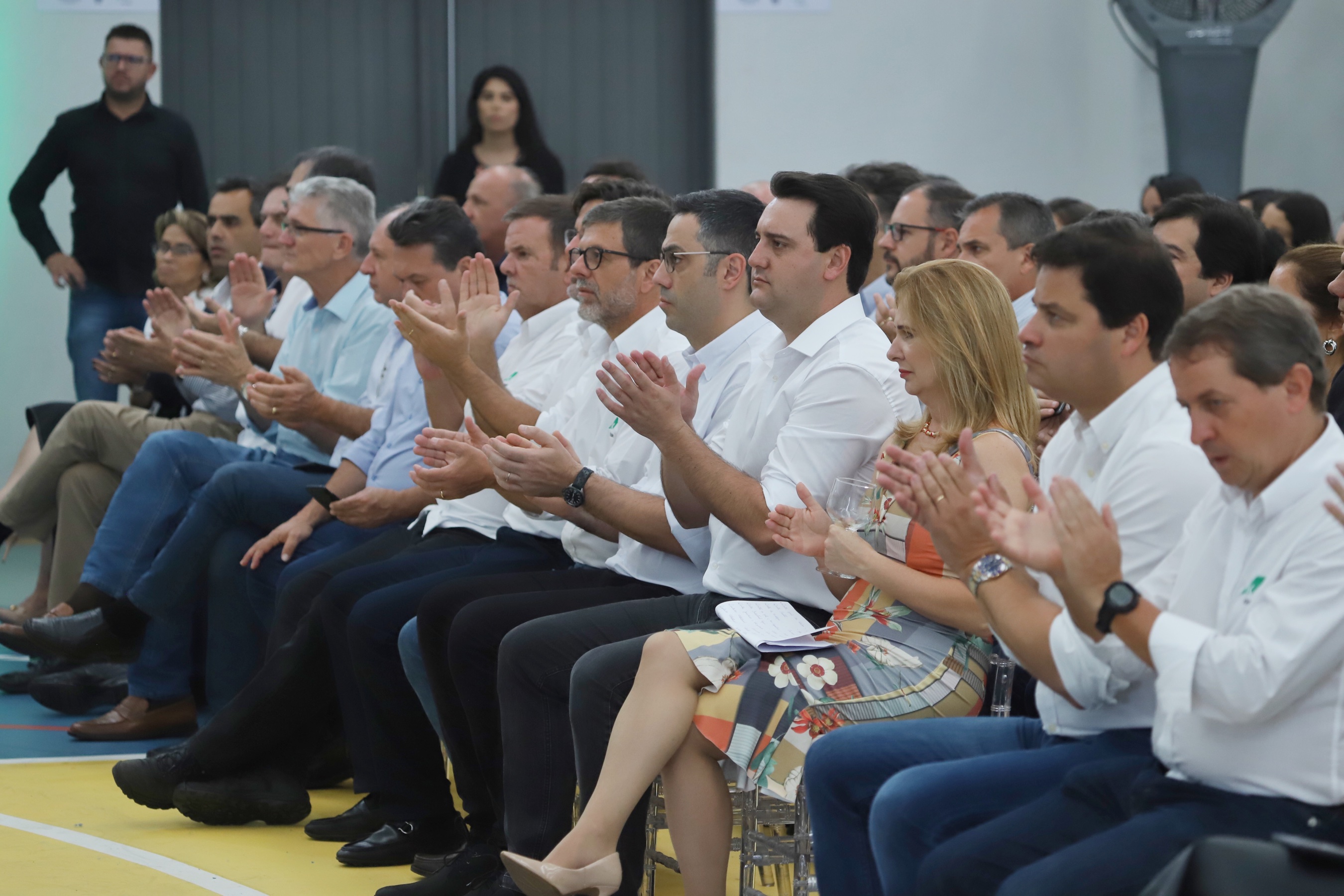 O governador Carlos Massa Ratinho Junior inaugurou nesta sexta-feira (31) a primeira escola técnica de operação florestal do Brasil, em Ortigueira, nos Campos Gerais. O Centro Estadual de Educação Profissional Florestal e Agrícola é fruto de uma parceria entre o Governo do Estado, a Klabin e a prefeitura. O investimento total foi de R$ 35 milhões, sendo R$ 12 milhões repassados pela Secretaria da Educação e do Esporte. Foto: José Fernando Ogura/AEN