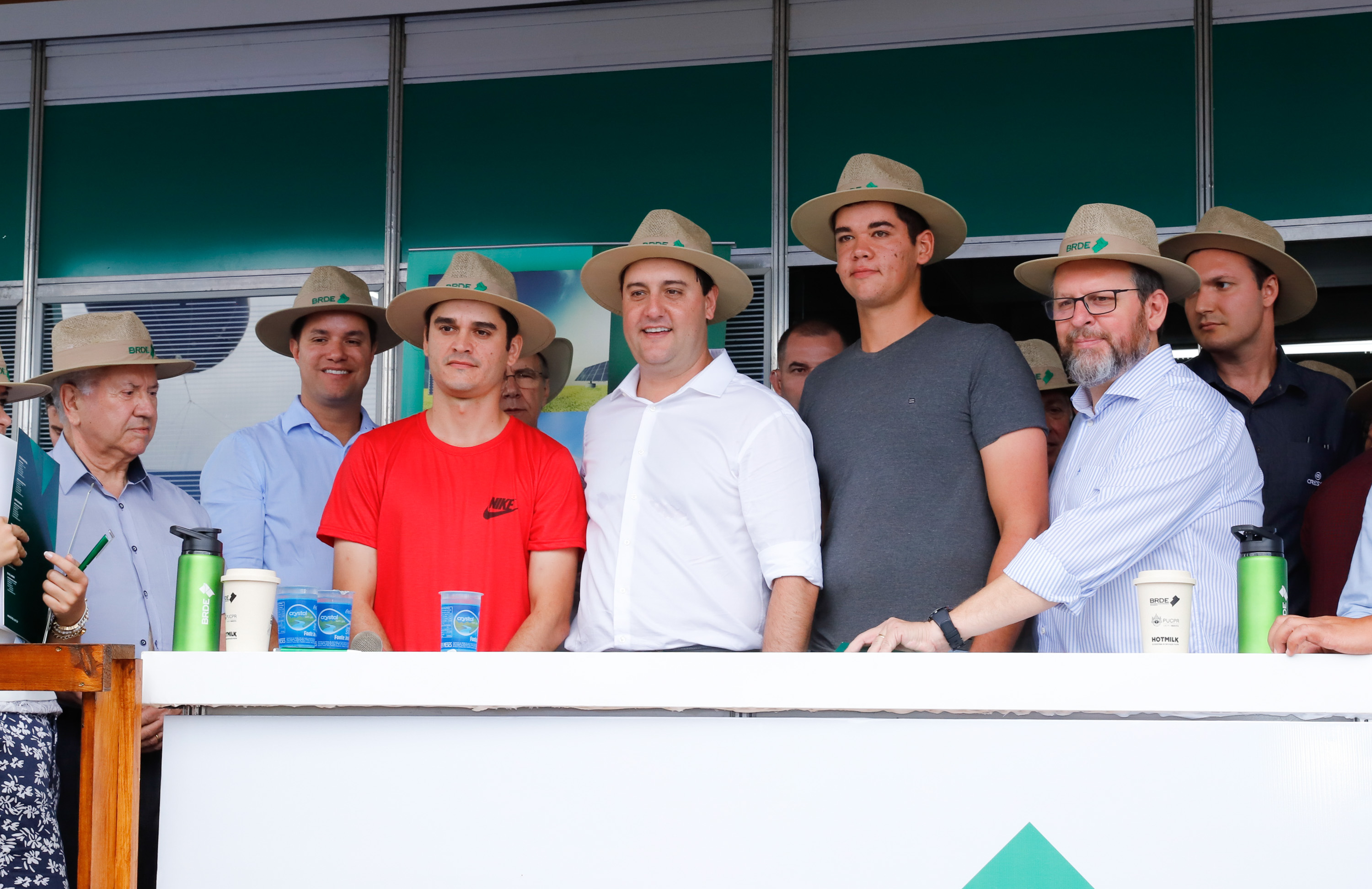 O Banco Regional de Desenvolvimento do Extremo Sul (BRDE) lançou nesta quinta-feira (06), no Show Rural em Cascavel (Oeste), o edital de chamamento público do programa BRDE Labs, voltado ao apoio, capacitação e aporte financeiro de startups. Na solenidade, que teve a presença do governador Carlos Massa Ratinho Junior, também foram assinados contratos de crédito com cooperativas agroindustriais. - Cascavel, 06/02/2020 - Foto: Rodrigo Félix Leal/AEN