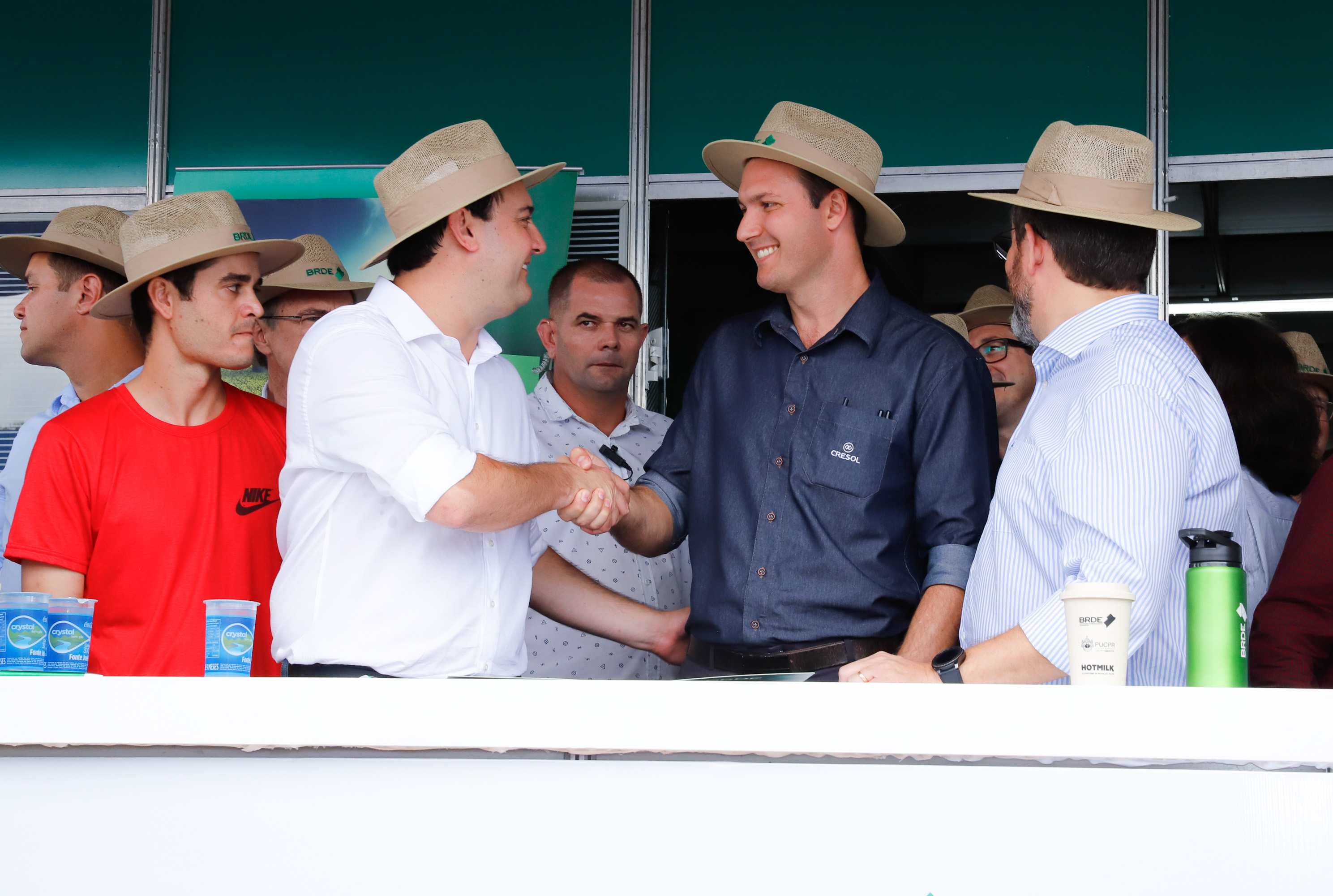 O Banco Regional de Desenvolvimento do Extremo Sul (BRDE) lançou nesta quinta-feira (06), no Show Rural em Cascavel (Oeste), o edital de chamamento público do programa BRDE Labs, voltado ao apoio, capacitação e aporte financeiro de startups. Na solenidade, que teve a presença do governador Carlos Massa Ratinho Junior, também foram assinados contratos de crédito com cooperativas agroindustriais. - Cascavel, 06/02/2020 - Foto: Rodrigo Félix Leal/AEN