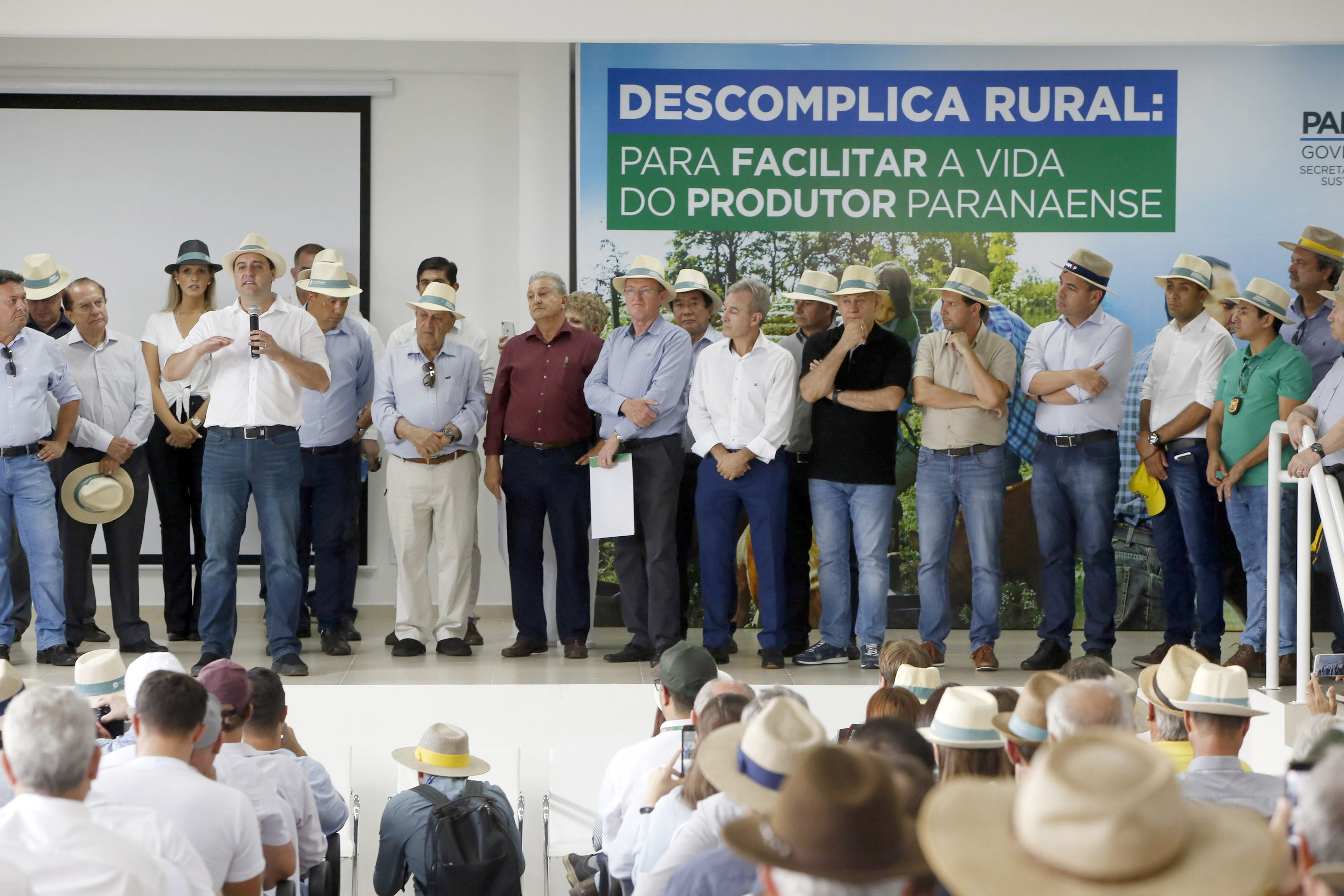 Com o Descomplica Rural, a maioria dos processos sai do papel e migra para o Sistema de Gestão Ambiental. Algumas licenças serão emitidas automaticamente.
Foto Gilson Abreu/AEN
