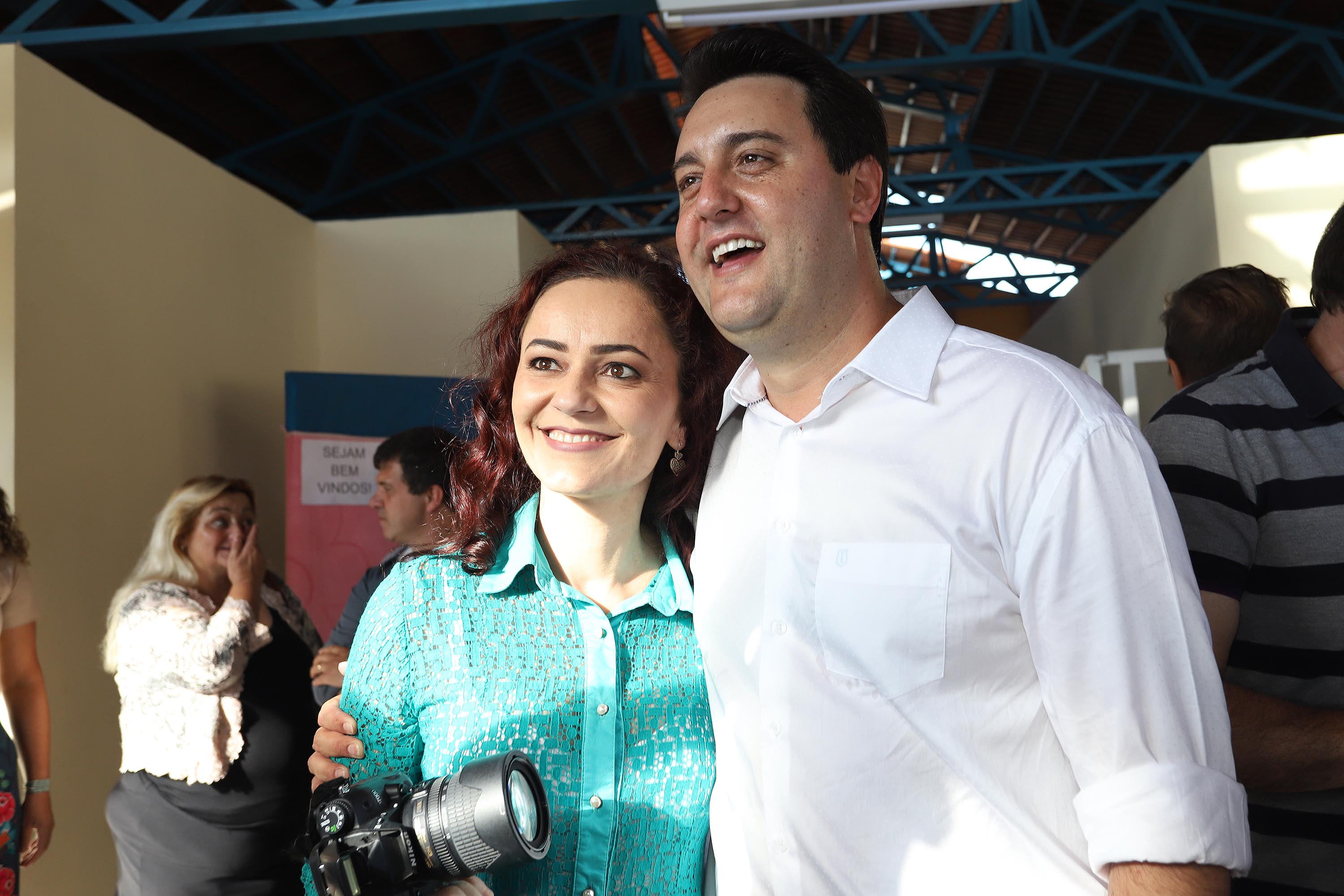 GOVERNADOR INAUGURA ESCOLA E LIBERA RECURSOS EM RIO NEGRO. O governador Carlos Massa Ratinho inaugura a Escola Municipal Ana Zorning e confirma recursos para pavimentação, em Rio Negro, região sudeste do Paraná. Presentes no evento: prefeito de Rio Negro, Milton José Paizani; secretário de Desenvolvimento Urbano, João Carlos Ortega; secretário de Educação e do Esporte, Renato Feder; de Agricultura e Abastecimento, Norberto Ortigara; entre outros.Rio Negro, 13-02-20.Foto: Arnaldo Alves / AEN.
