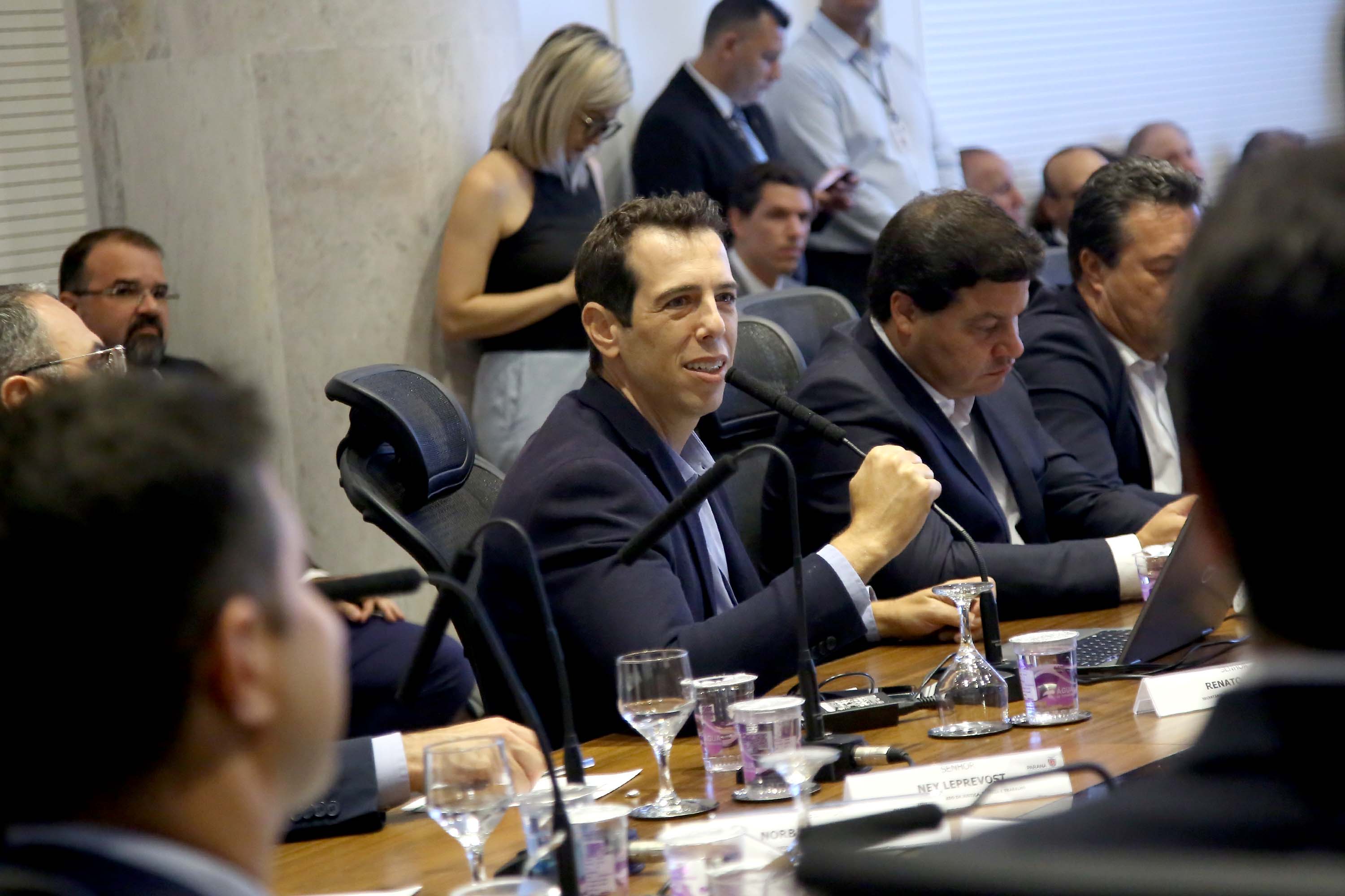 Usar jogos eletrônicos para ensinar matemática e universalizar o acesso à Internet de alta velocidade em todas as escolas da rede estadual de ensino estão entre as prioridades da Secretaria de Estado da Educação e do Esporte para 2020