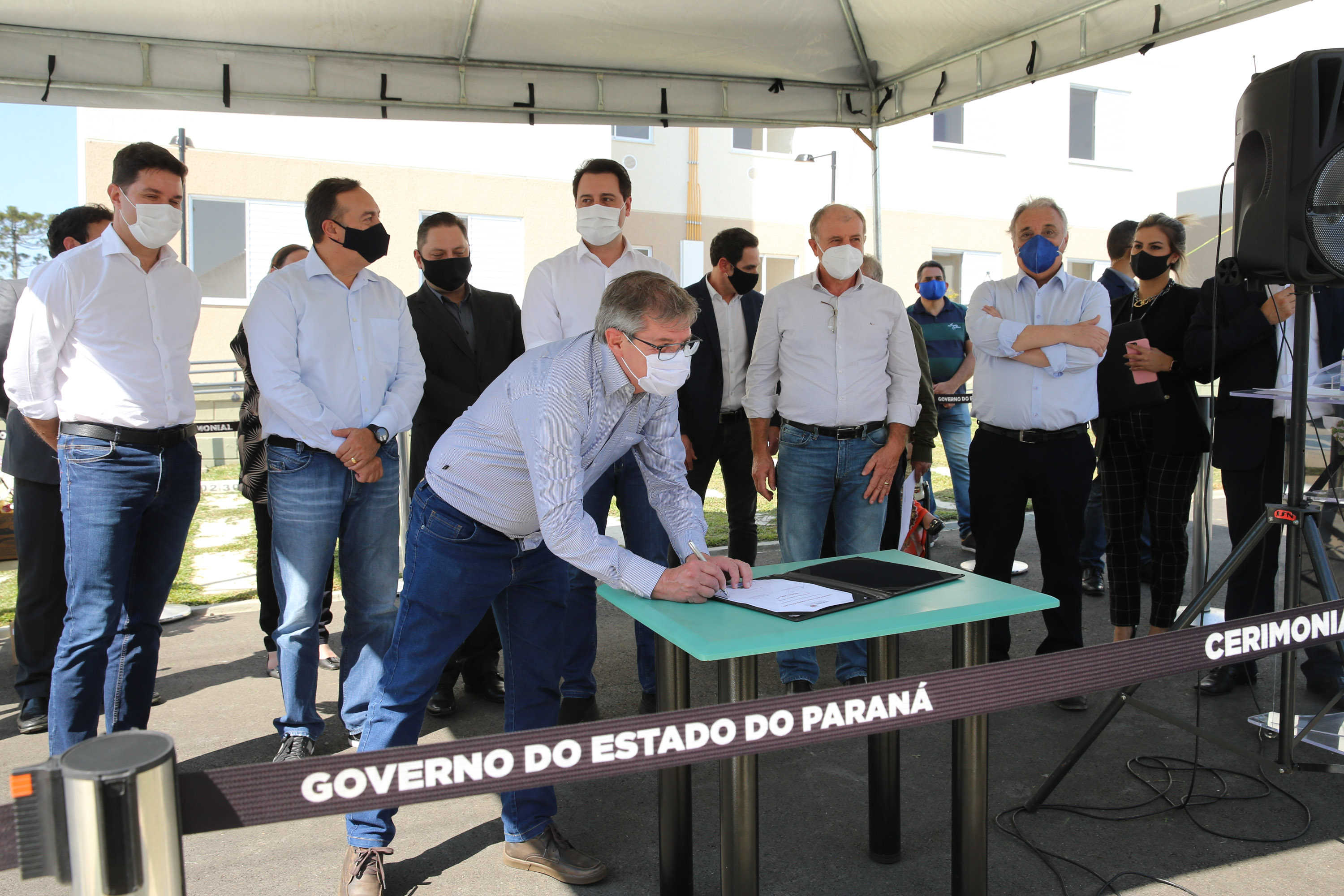 Casas Campo Largo O Governador Carlos Massa Ratinho Junior vistoria nesta terca-feira (11/08), 416 unidade habitacionais no Loteamento Sao Geronimo em Campo Largo. Campo Largo, 11/08/2020 - Foto: Geraldo Bubniak/AEN