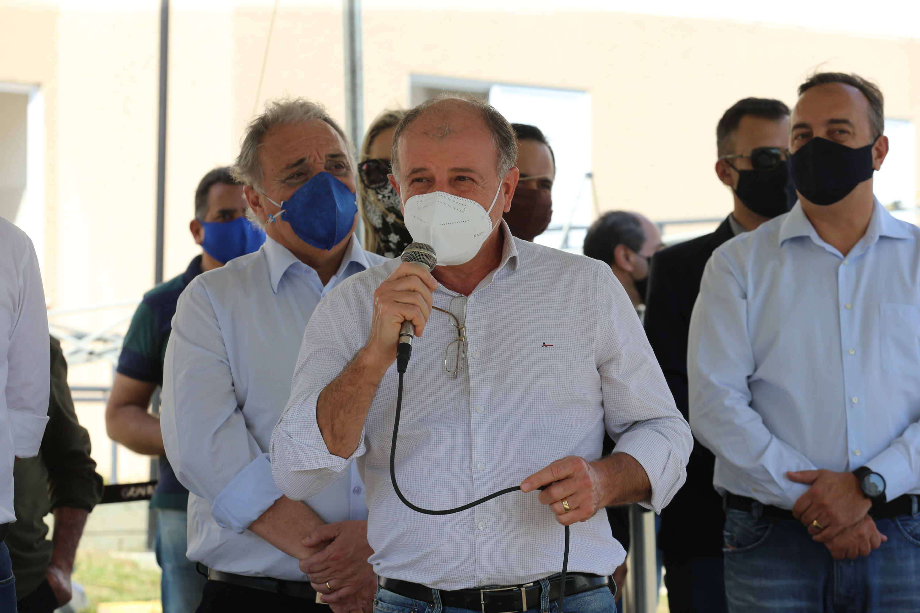 Casas Campo Largo O Governador Carlos Massa Ratinho Junior vistoria nesta terca-feira (11/08), 416 unidade habitacionais no Loteamento Sao Geronimo em Campo Largo. Secretario Desenvolvimento Urbano e de Obras Públicas, Joao Carlos Ortega em discurso.. Campo Largo, 11/08/2020 - Foto: Geraldo Bubniak/AEN