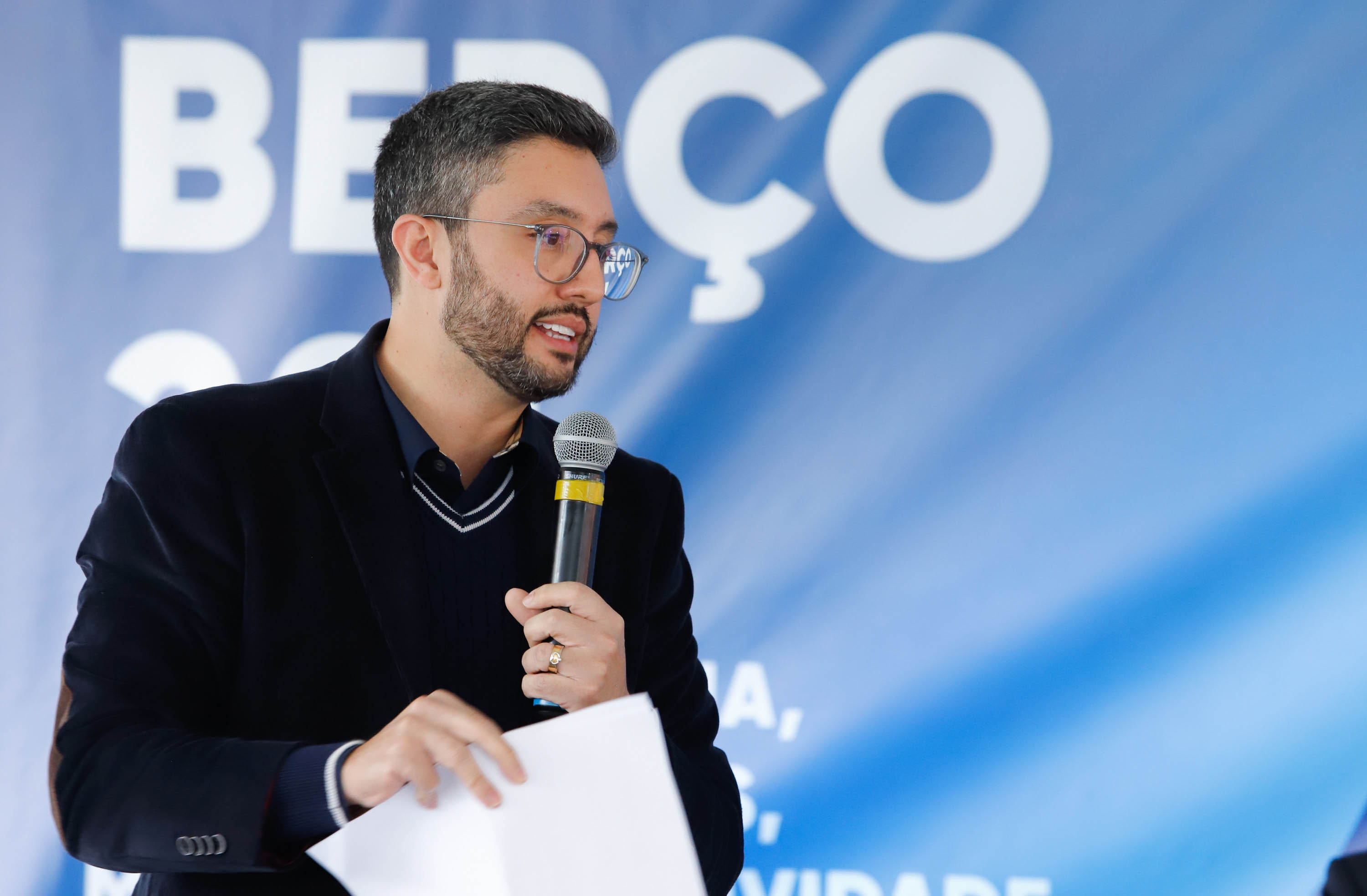 O governador Carlos Massa Ratinho Junior inaugurou nesta terça-feira (21) a obra de ampliação do cais do Porto de Paranaguá, no Litoral do Estado. O berço 201 foi modernizado e o cais de atracação foi prolongado em 100 metros. Os investimentos da empresa pública Portos do Paraná somam R$ 201,7 milhões e vão aumentar em 140% a capacidade atual de movimentação de cargas.