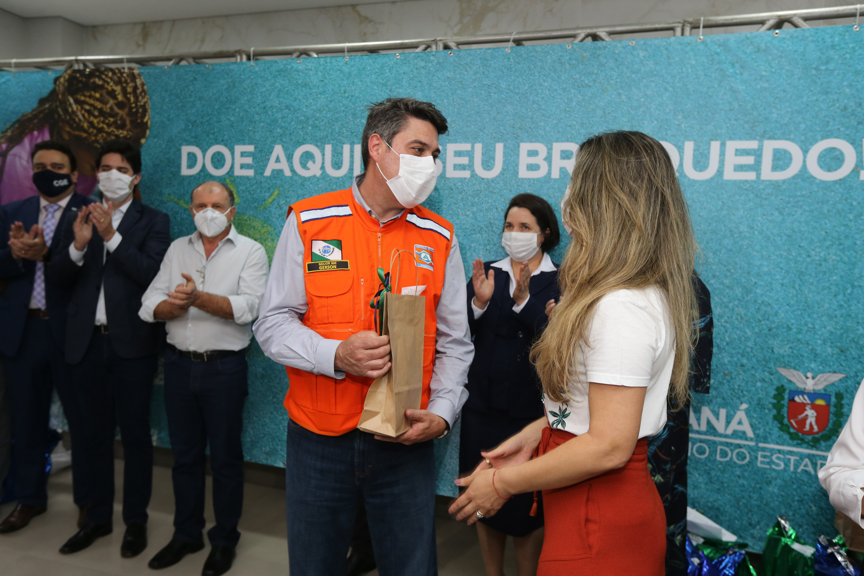 Parana Pia Encerramento da Campanha Paraná Piá, idealizada pela Primeira Dama do Estado, a Srª Luciana Saito Massa juntamente com a Superintendência Geral de Ação Solidária, no Hospital da Providencia em Apucarana, nesta quinta-feira(15).O objetivo da Campanha foi arrecadar brinquedos que foram entregues em comemoração ao dia das crianças. 15/10/2020 - Foto: Geraldo Bubniak/AEN