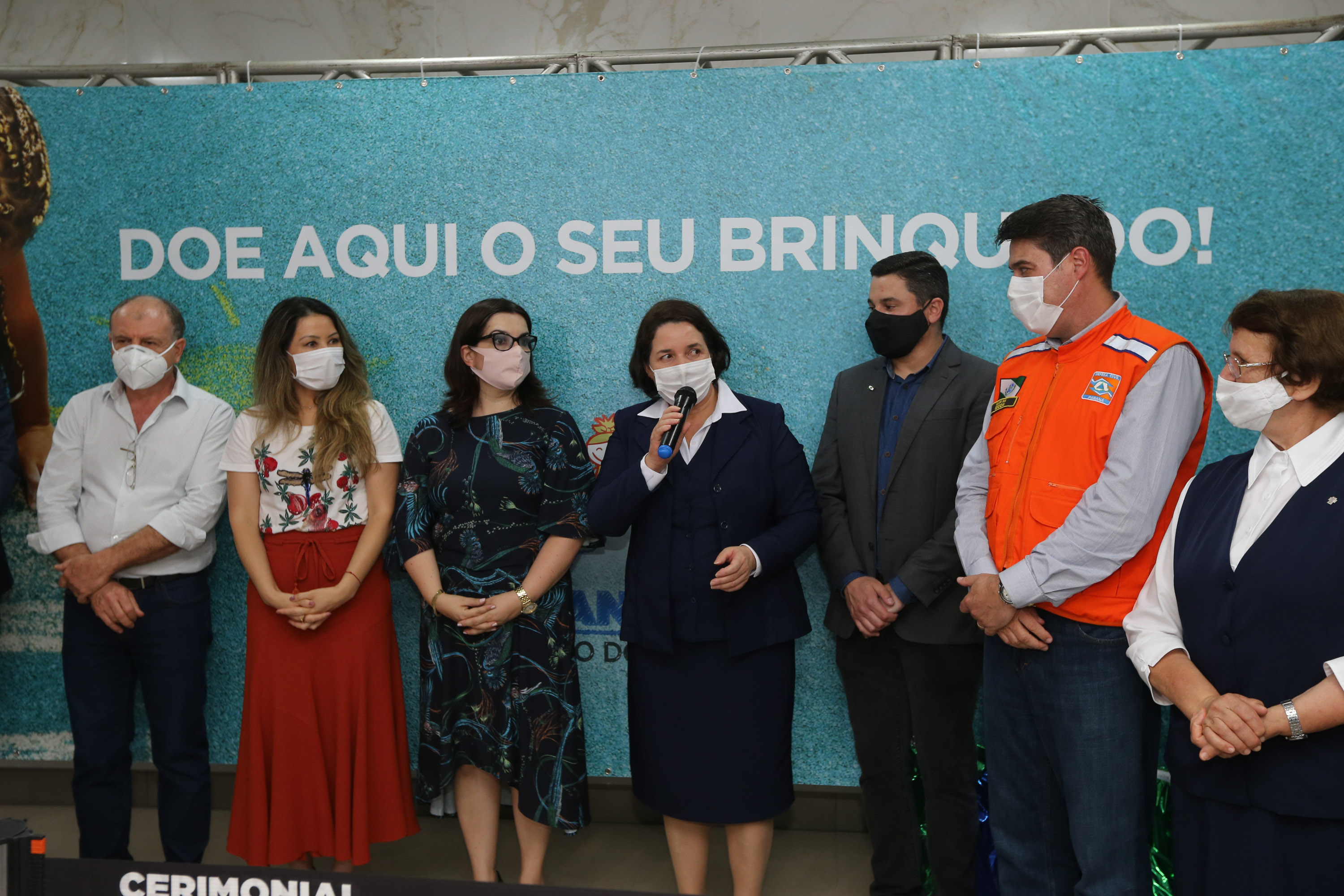 Parana Pia Encerramento da Campanha Paraná Piá, idealizada pela Primeira Dama do Estado, a Srª Luciana Saito Massa juntamente com a Superintendência Geral de Ação Solidária, no Hospital da Providencia em Apucarana, nesta quinta-feira(15).O objetivo da Campanha foi arrecadar brinquedos que foram entregues em comemoração ao dia das crianças. 15/10/2020 - Foto: Geraldo Bubniak/AEN
