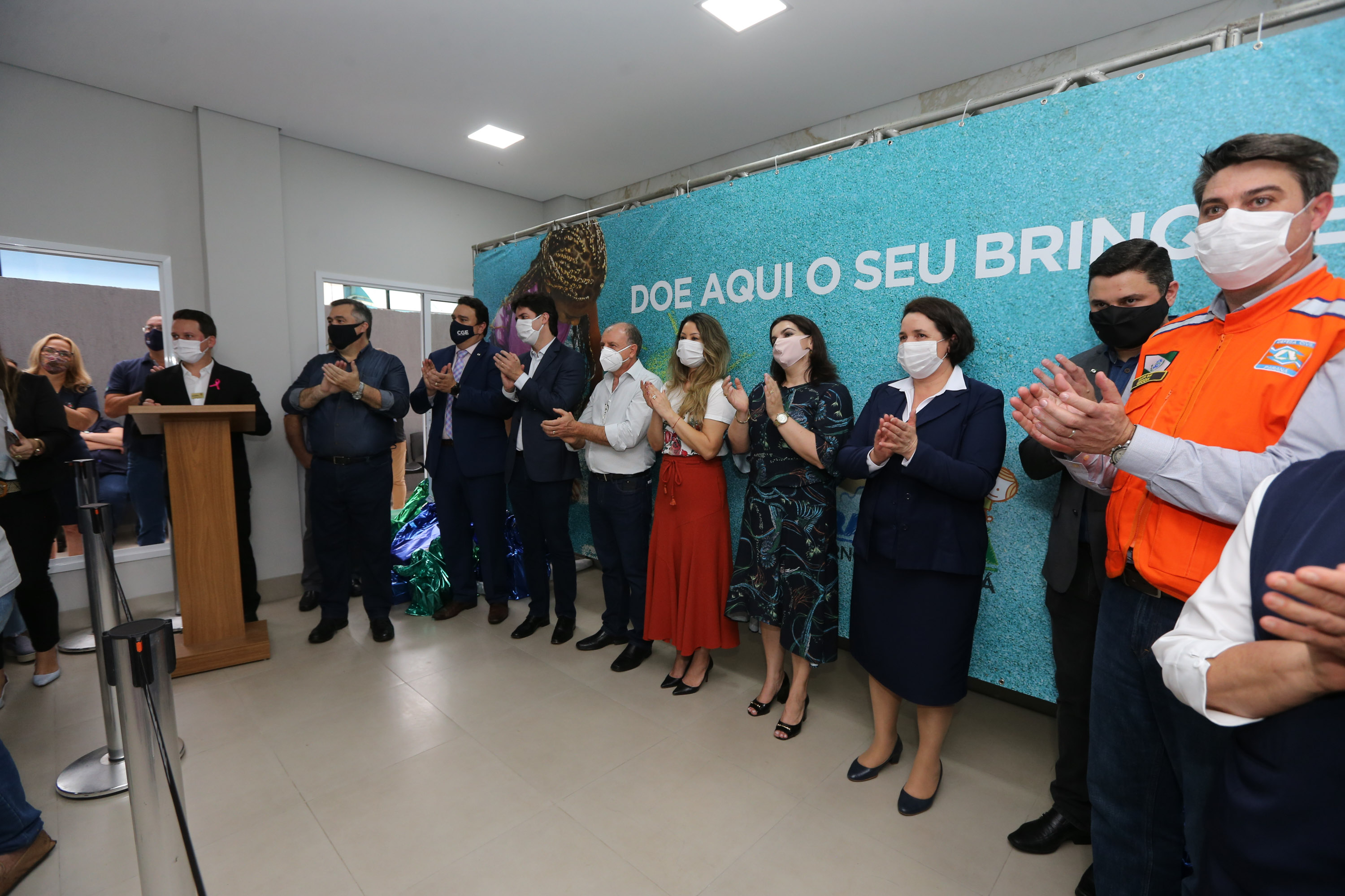Parana Pia Encerramento da Campanha Paraná Piá, idealizada pela Primeira Dama do Estado, a Srª Luciana Saito Massa juntamente com a Superintendência Geral de Ação Solidária, no Hospital da Providencia em Apucarana, nesta quinta-feira(15).O objetivo da Campanha foi arrecadar brinquedos que foram entregues em comemoração ao dia das crianças. 15/10/2020 - Foto: Geraldo Bubniak/AEN